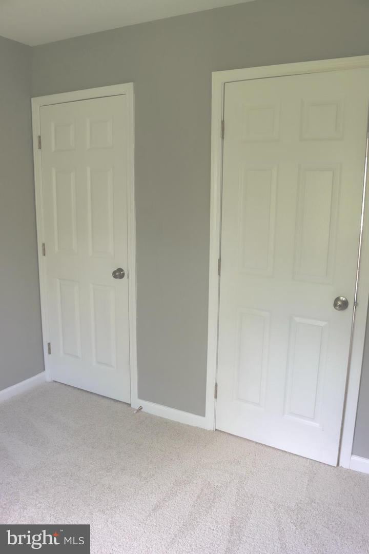 1029 KINGS CT, HERNDON, Virginia 20170, 4 Bedrooms Bedrooms, ,3 BathroomsBathrooms,Residential,For sale,1029 KINGS CT,VAFX2236306 MLS # VAFX2236306