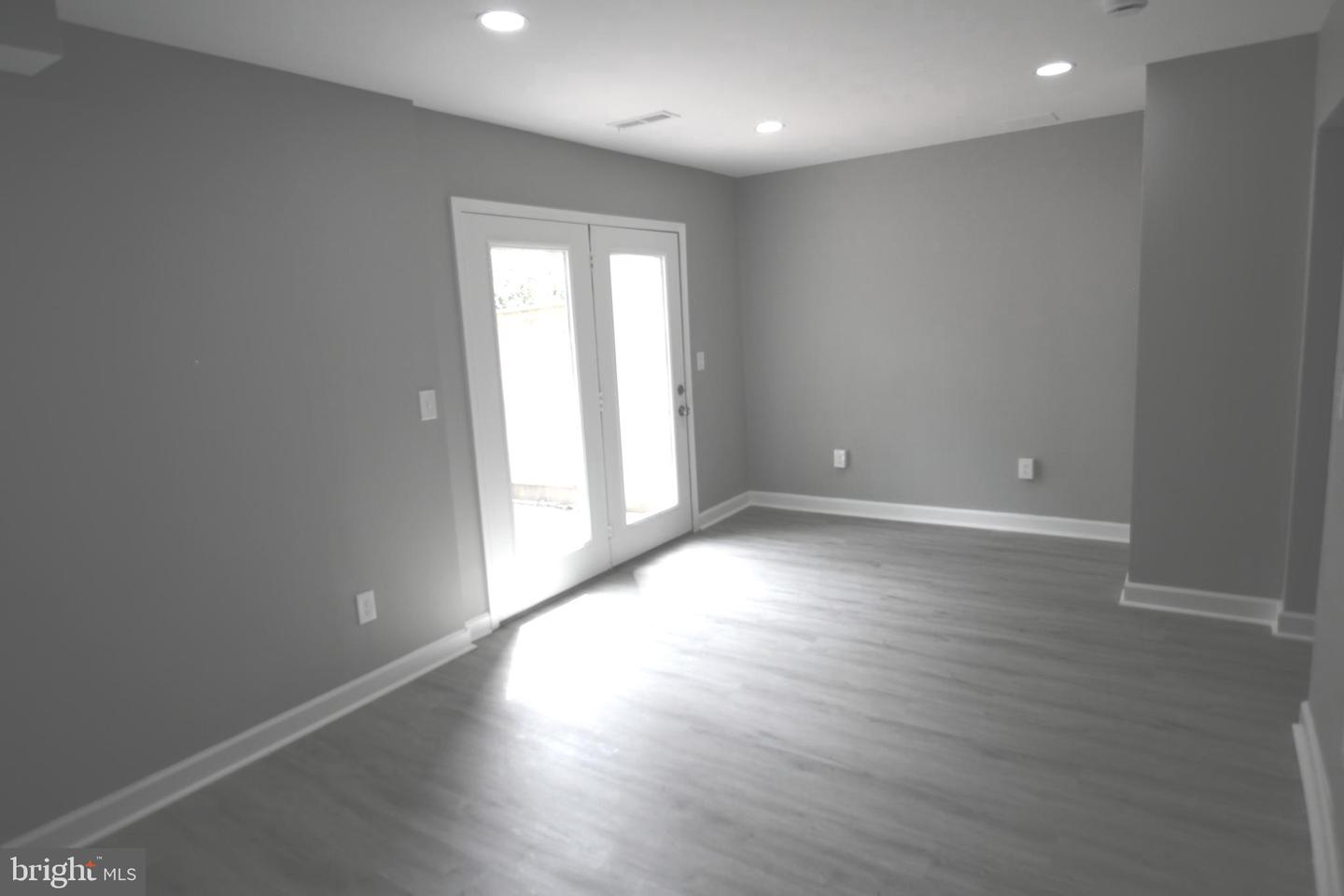 1029 KINGS CT, HERNDON, Virginia 20170, 4 Bedrooms Bedrooms, ,3 BathroomsBathrooms,Residential,For sale,1029 KINGS CT,VAFX2236306 MLS # VAFX2236306