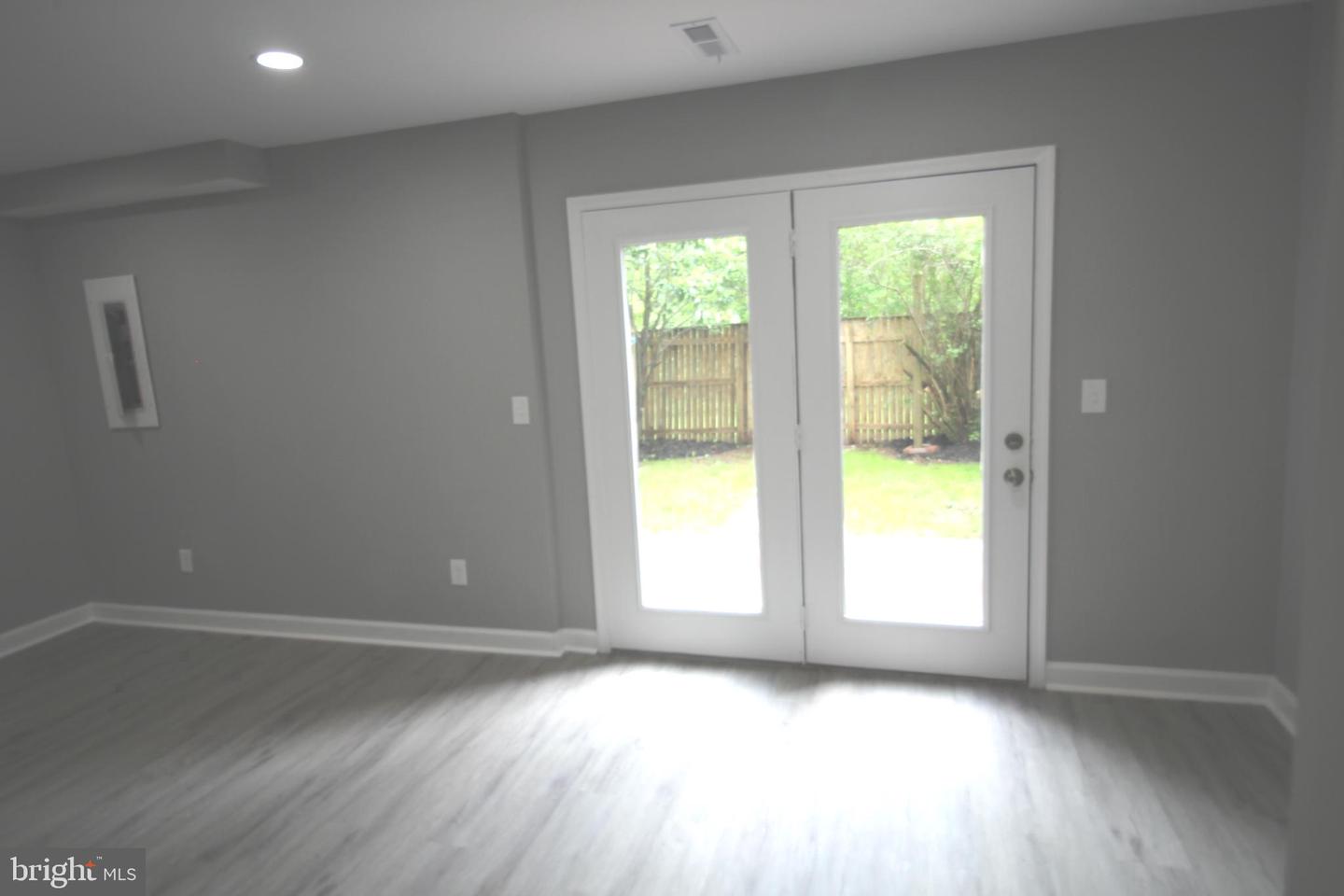 1029 KINGS CT, HERNDON, Virginia 20170, 4 Bedrooms Bedrooms, ,3 BathroomsBathrooms,Residential,For sale,1029 KINGS CT,VAFX2236306 MLS # VAFX2236306