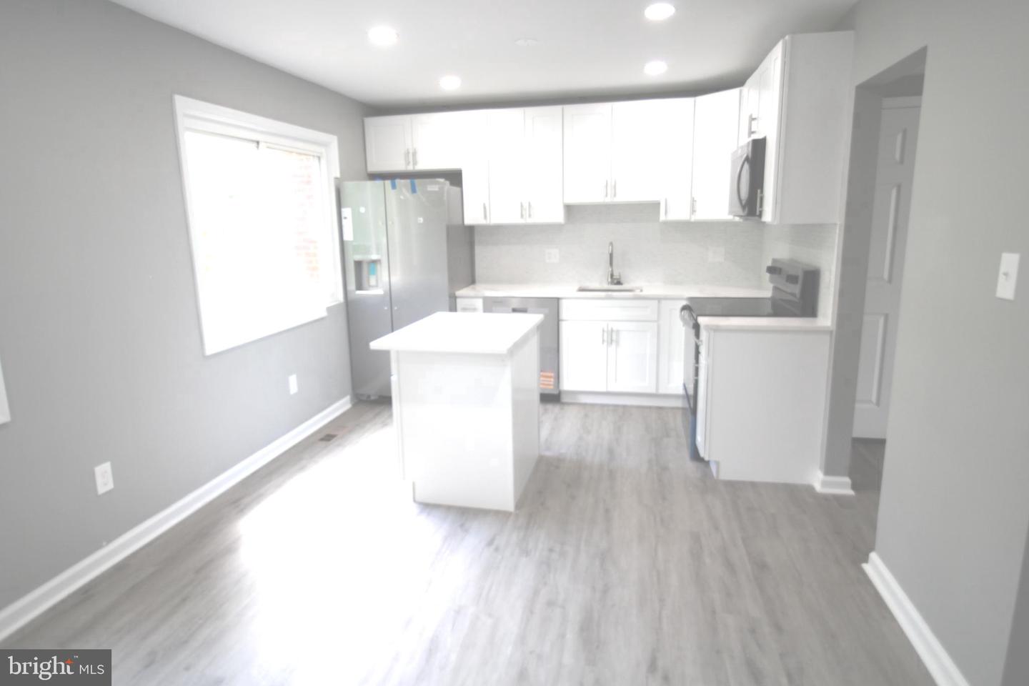 1029 KINGS CT, HERNDON, Virginia 20170, 4 Bedrooms Bedrooms, ,3 BathroomsBathrooms,Residential,For sale,1029 KINGS CT,VAFX2236306 MLS # VAFX2236306