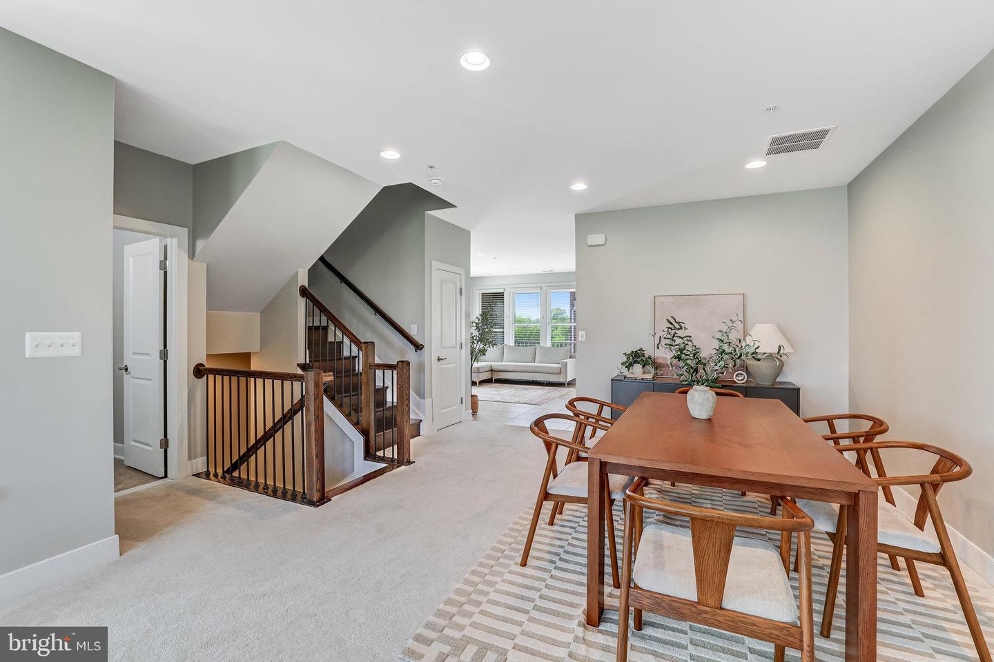 1212 MAIN LINE BLVD, ALEXANDRIA, Virginia 22301, 3 Bedrooms Bedrooms, ,2 BathroomsBathrooms,Residential,For sale,1212 MAIN LINE BLVD,VAAX2044546 MLS # VAAX2044546