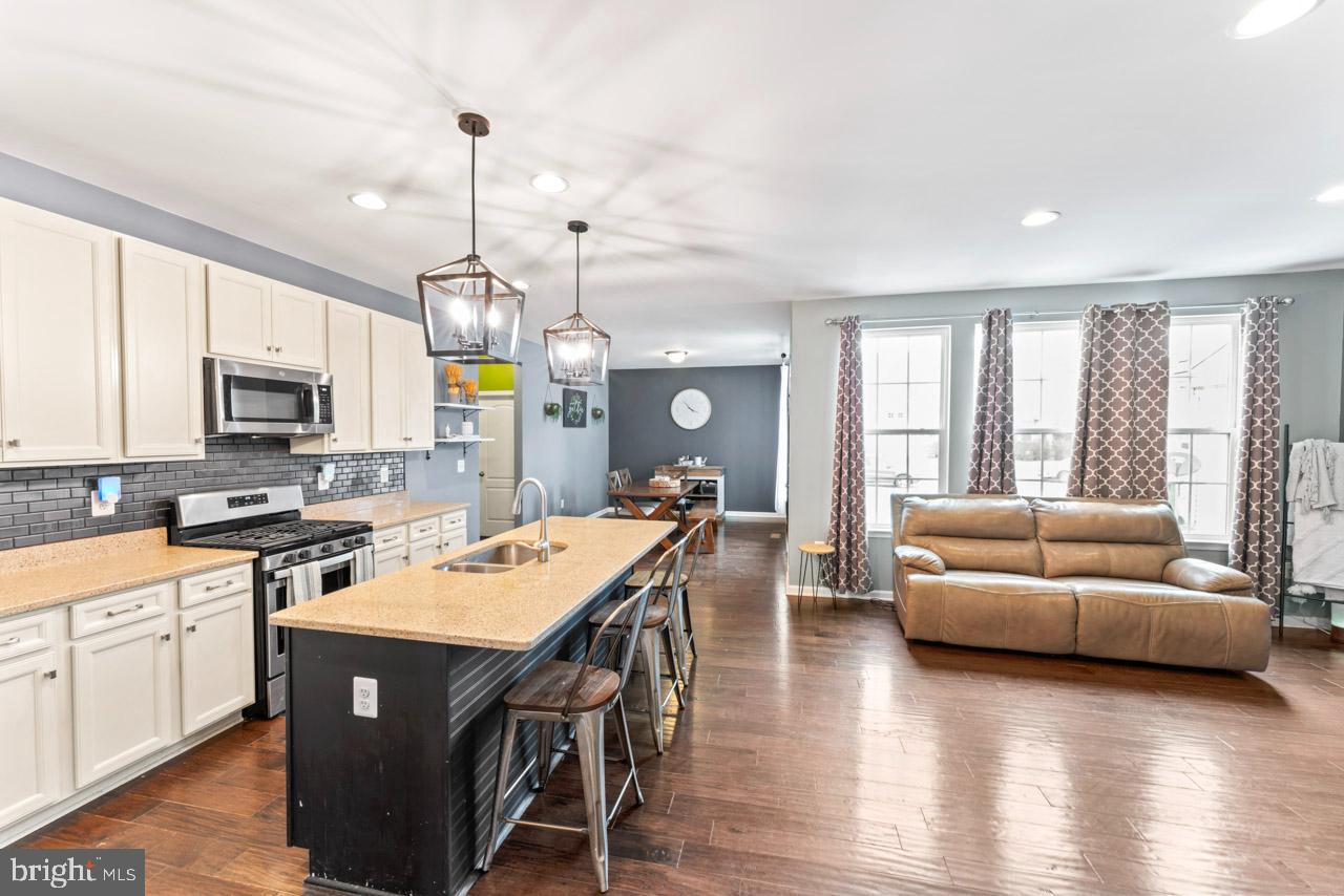 1906 CAPTAIN DR, SPOTSYLVANIA, Virginia 22408, 4 Bedrooms Bedrooms, ,4 BathroomsBathrooms,Residential,For sale,1906 CAPTAIN DR,VASP2032550 MLS # VASP2032550