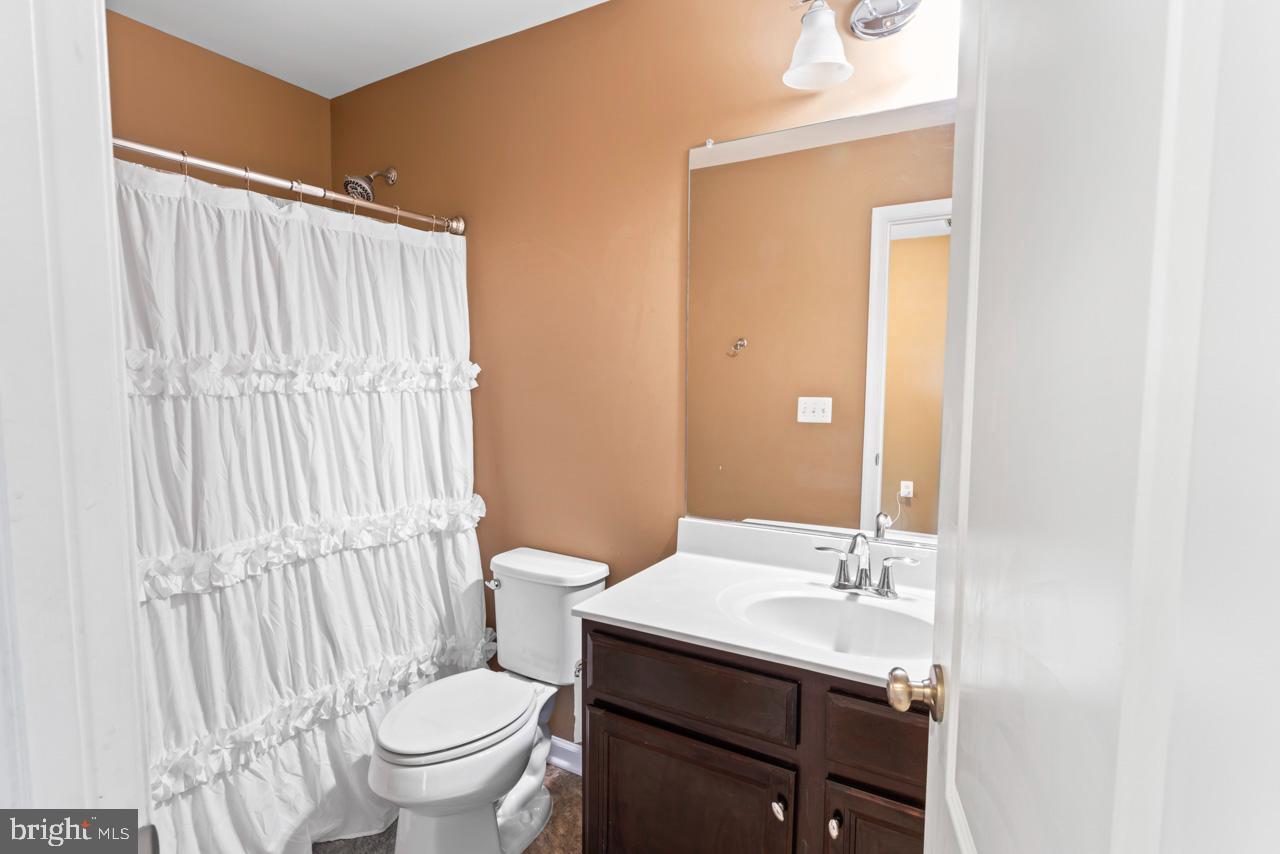 1906 CAPTAIN DR, SPOTSYLVANIA, Virginia 22408, 4 Bedrooms Bedrooms, ,4 BathroomsBathrooms,Residential,For sale,1906 CAPTAIN DR,VASP2032550 MLS # VASP2032550