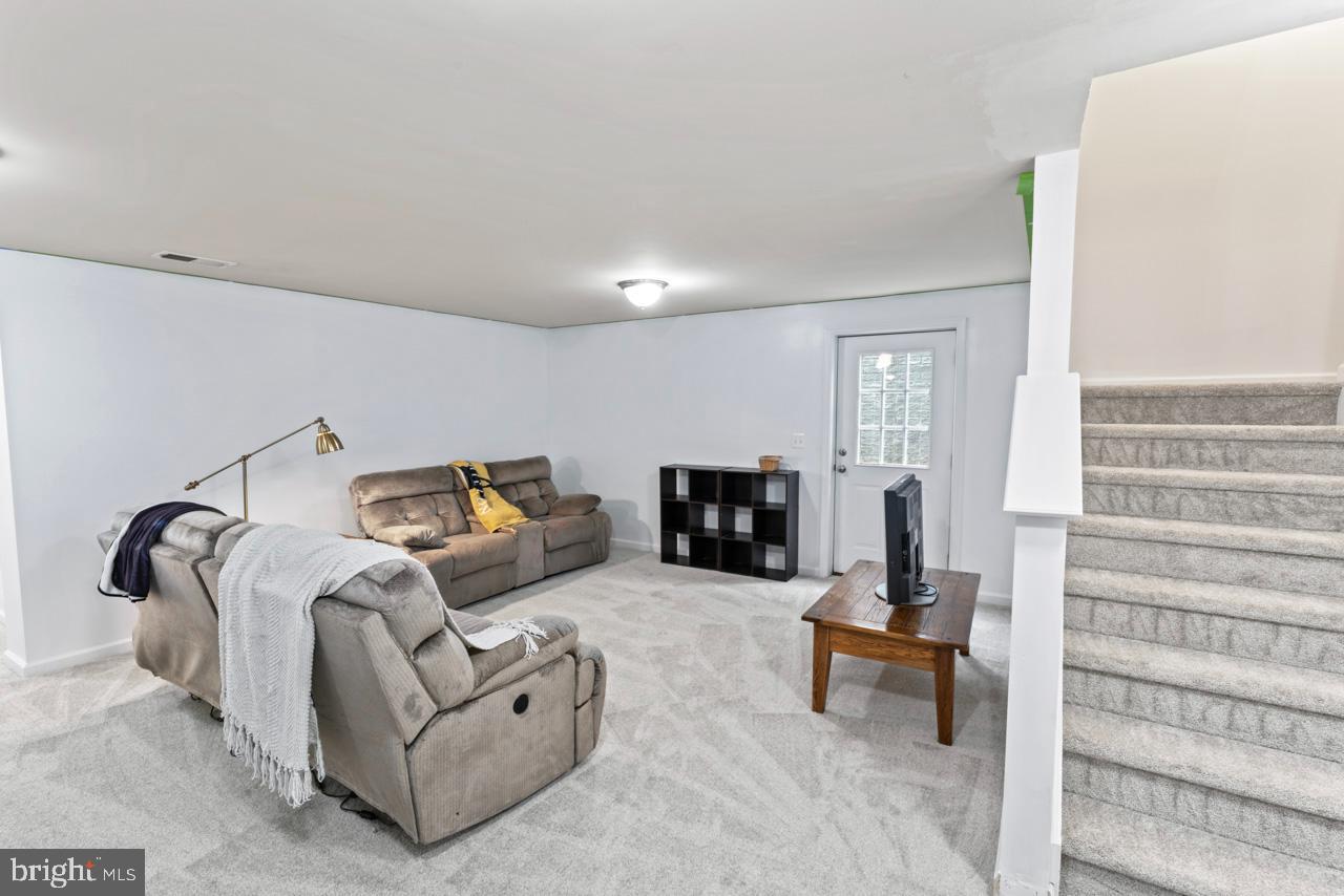 1906 CAPTAIN DR, SPOTSYLVANIA, Virginia 22408, 4 Bedrooms Bedrooms, ,4 BathroomsBathrooms,Residential,For sale,1906 CAPTAIN DR,VASP2032550 MLS # VASP2032550