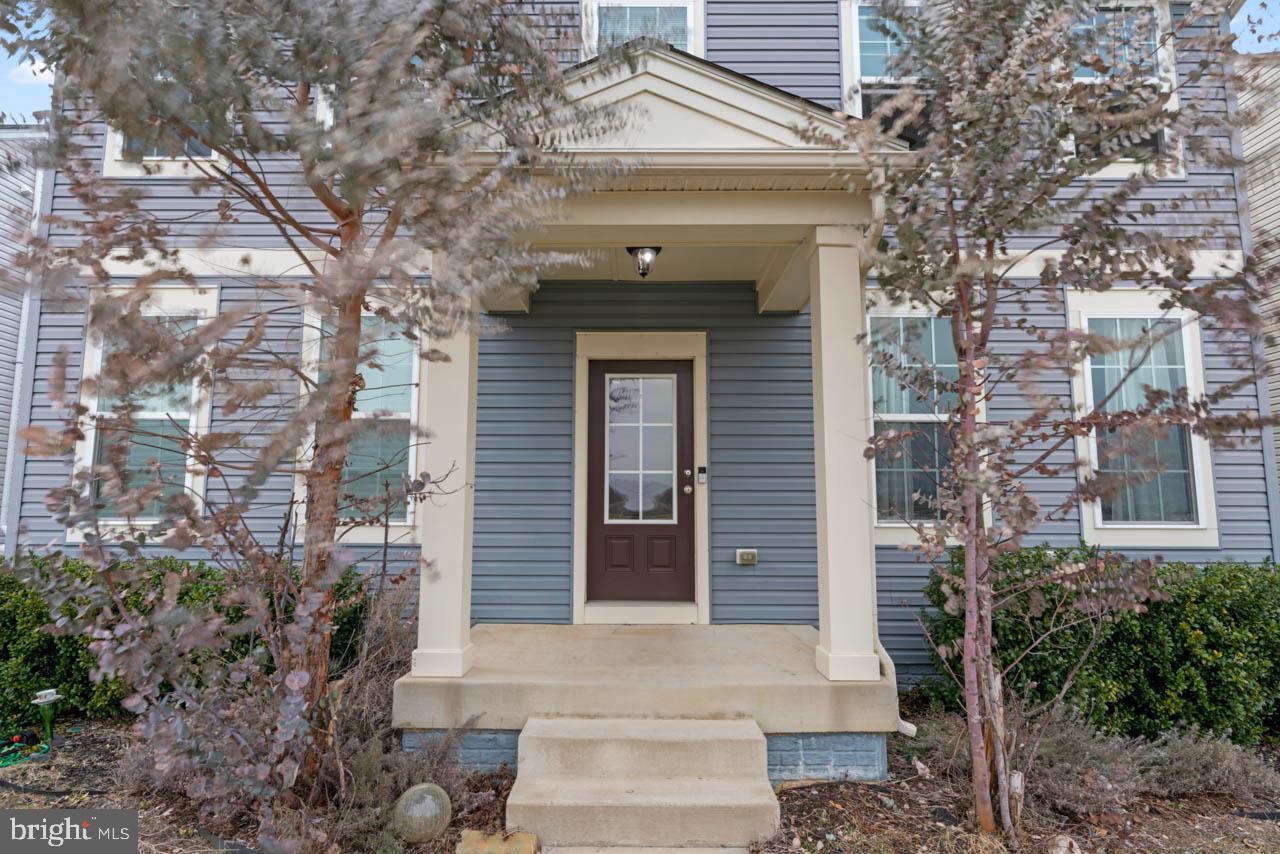 1906 CAPTAIN DR, SPOTSYLVANIA, Virginia 22408, 4 Bedrooms Bedrooms, ,4 BathroomsBathrooms,Residential,For sale,1906 CAPTAIN DR,VASP2032550 MLS # VASP2032550