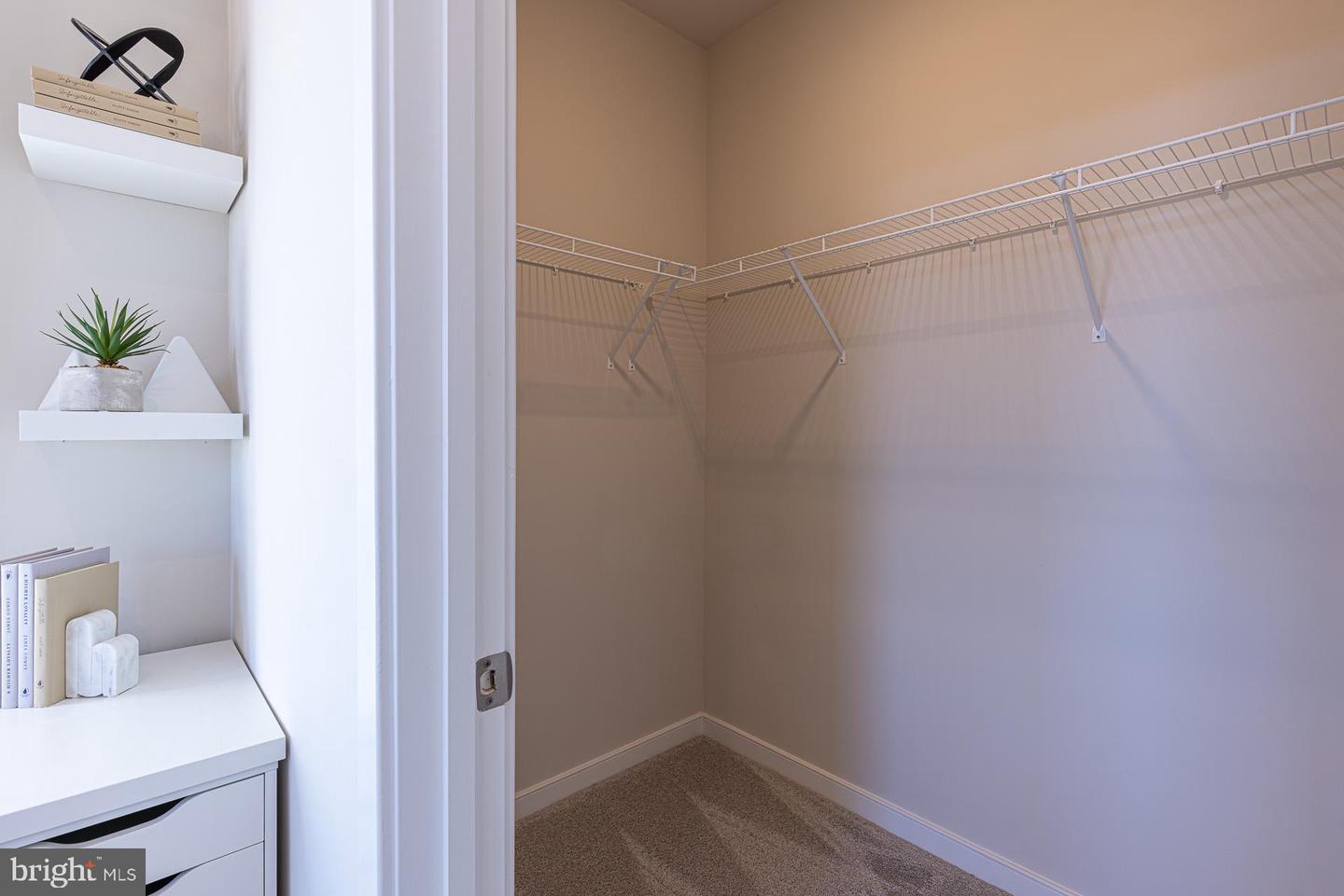 2 SEPIA SQ #M, ASHBURN, Virginia 20147, 3 Bedrooms Bedrooms, ,2 BathroomsBathrooms,Residential,For sale,2 SEPIA SQ #M,VALO2094798 MLS # VALO2094798