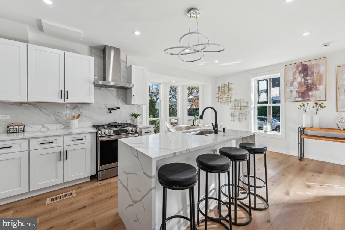 1400 FRANKLIN ST NE, WASHINGTON, District Of Columbia 20018, 5 Bedrooms Bedrooms, ,4 BathroomsBathrooms,Residential,For sale,1400 FRANKLIN ST NE,DCDC2197492 MLS # DCDC2197492