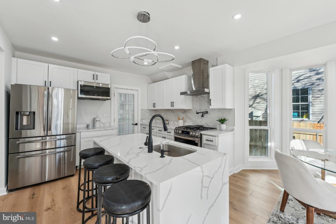 1400 FRANKLIN ST NE, WASHINGTON, District Of Columbia 20018, 5 Bedrooms Bedrooms, ,4 BathroomsBathrooms,Residential,For sale,1400 FRANKLIN ST NE,DCDC2197492 MLS # DCDC2197492