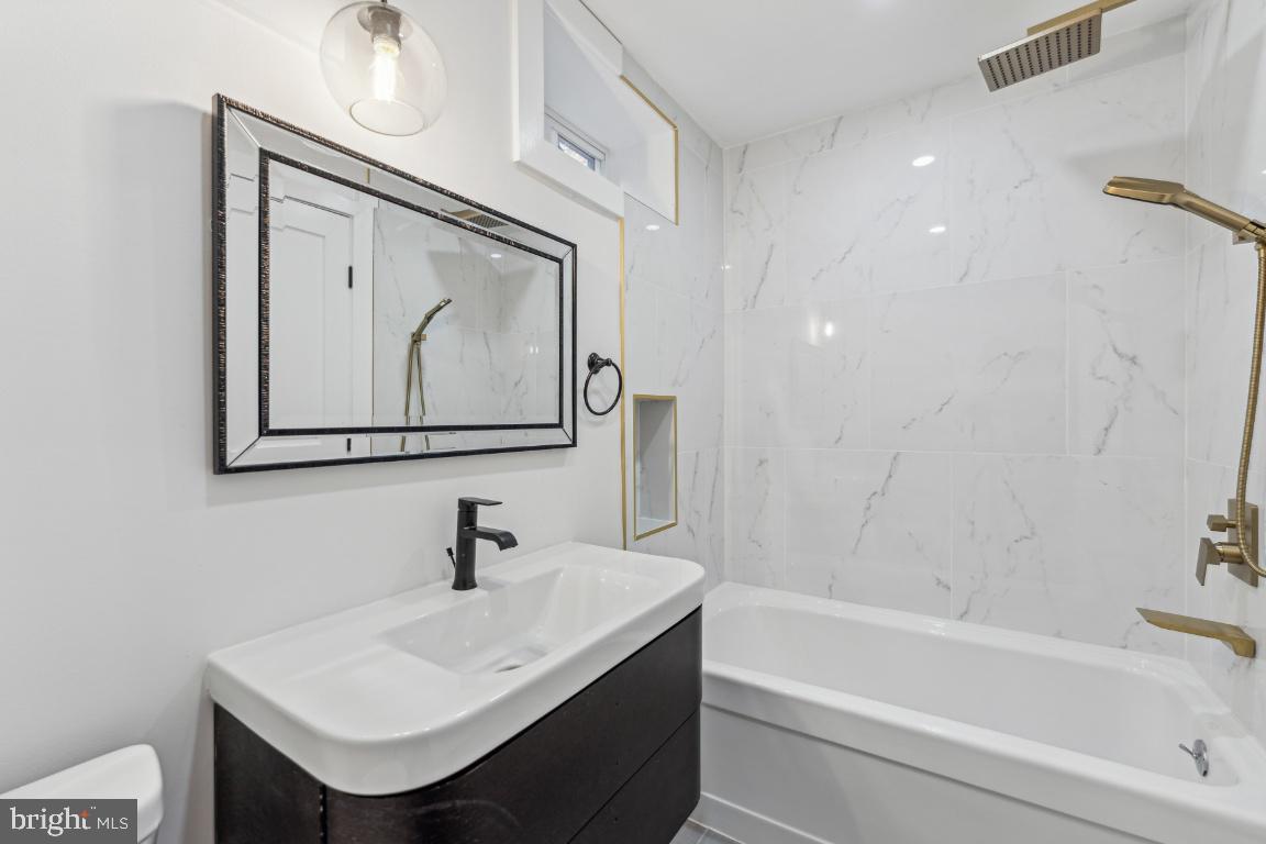 1400 FRANKLIN ST NE, WASHINGTON, District Of Columbia 20018, 5 Bedrooms Bedrooms, ,4 BathroomsBathrooms,Residential,For sale,1400 FRANKLIN ST NE,DCDC2197492 MLS # DCDC2197492