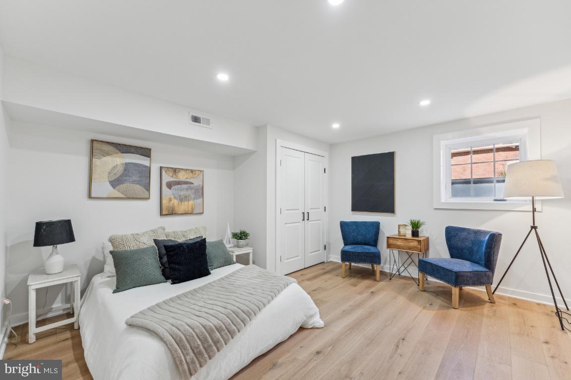 1400 FRANKLIN ST NE, WASHINGTON, District Of Columbia 20018, 5 Bedrooms Bedrooms, ,4 BathroomsBathrooms,Residential,For sale,1400 FRANKLIN ST NE,DCDC2197492 MLS # DCDC2197492