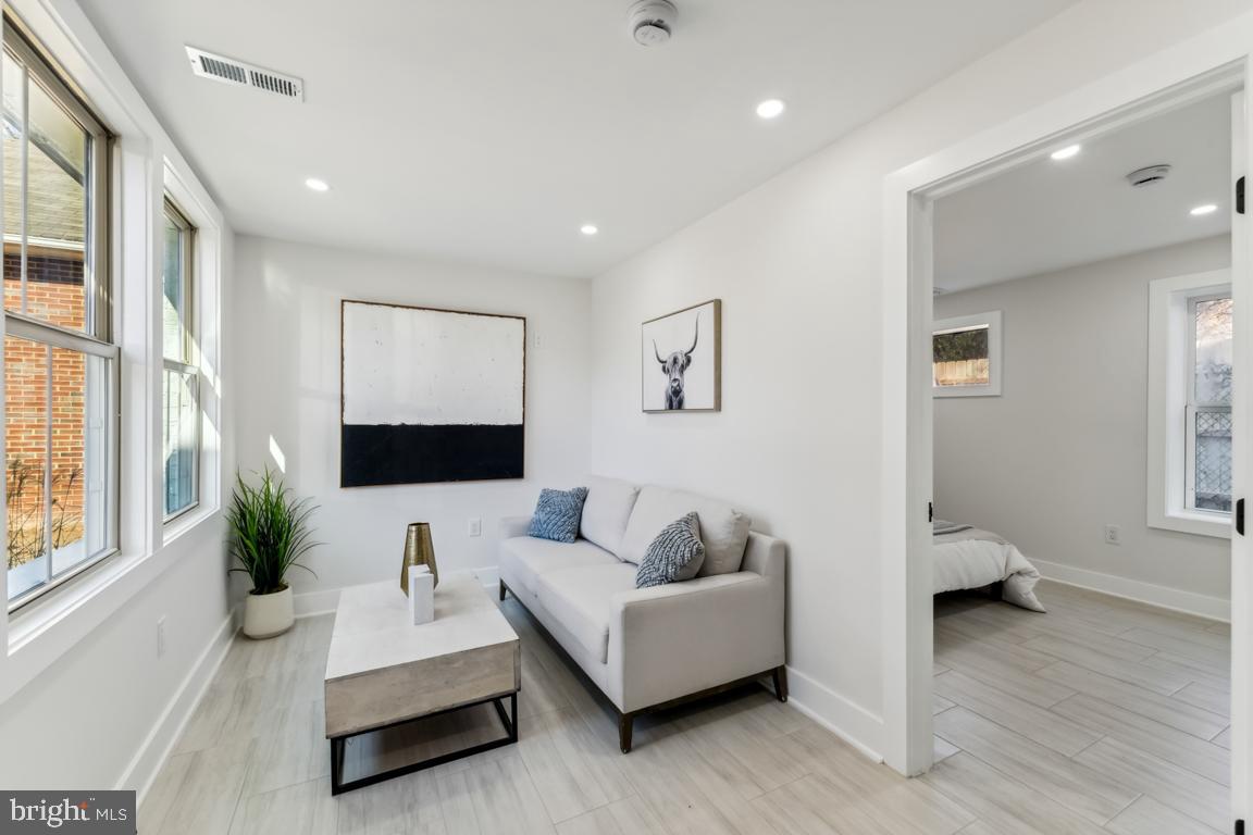 1400 FRANKLIN ST NE, WASHINGTON, District Of Columbia 20018, 5 Bedrooms Bedrooms, ,4 BathroomsBathrooms,Residential,For sale,1400 FRANKLIN ST NE,DCDC2197492 MLS # DCDC2197492