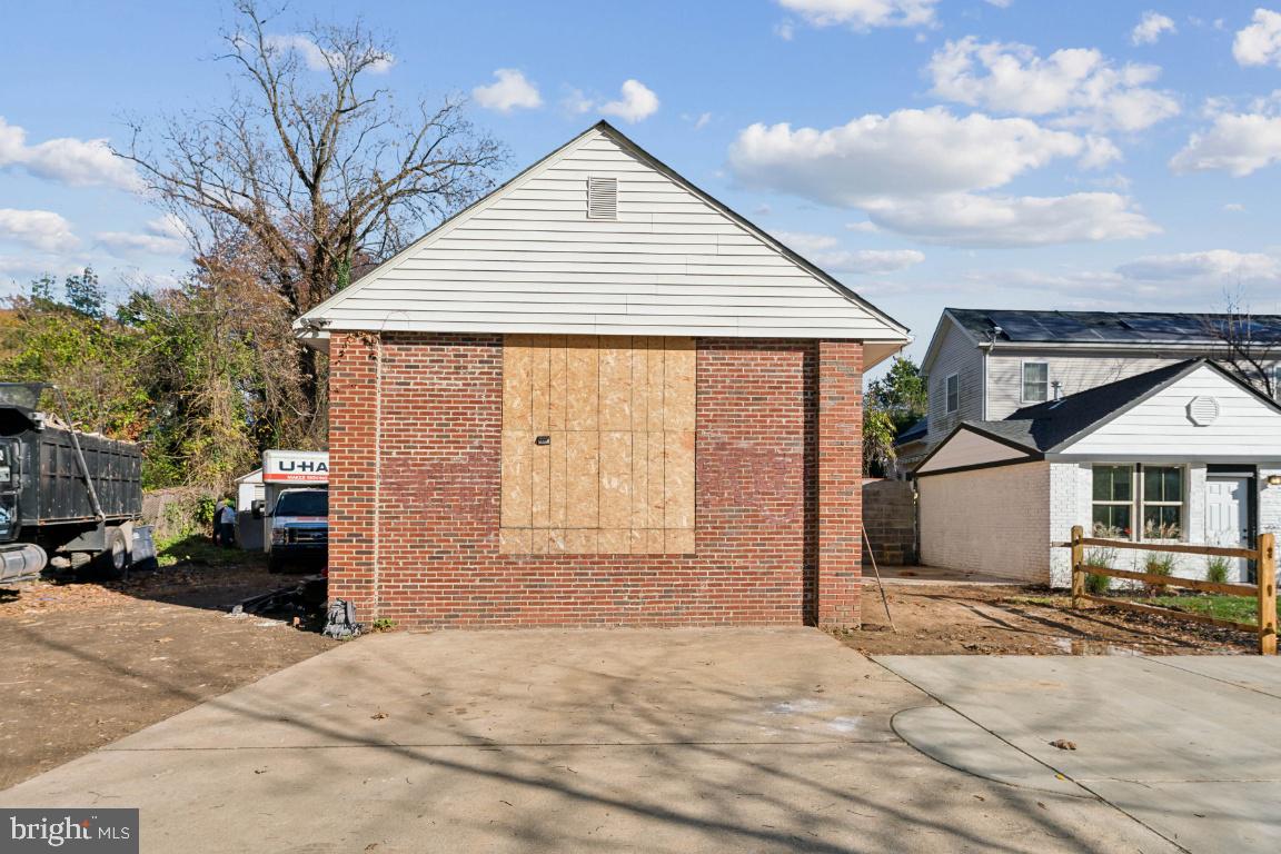 1400 FRANKLIN ST NE, WASHINGTON, District Of Columbia 20018, 5 Bedrooms Bedrooms, ,4 BathroomsBathrooms,Residential,For sale,1400 FRANKLIN ST NE,DCDC2197492 MLS # DCDC2197492