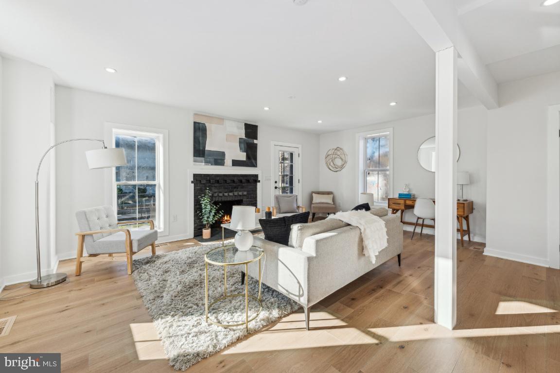 1400 FRANKLIN ST NE, WASHINGTON, District Of Columbia 20018, 5 Bedrooms Bedrooms, ,4 BathroomsBathrooms,Residential,For sale,1400 FRANKLIN ST NE,DCDC2197492 MLS # DCDC2197492