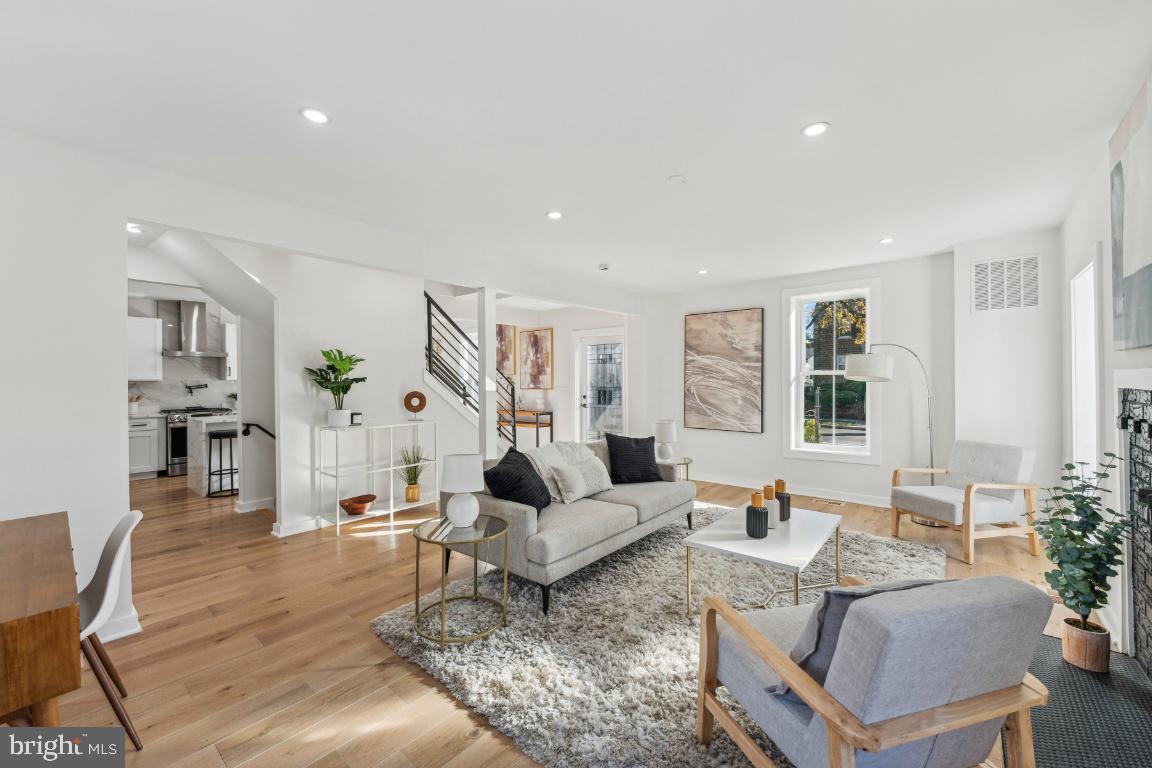 1400 FRANKLIN ST NE, WASHINGTON, District Of Columbia 20018, 5 Bedrooms Bedrooms, ,4 BathroomsBathrooms,Residential,For sale,1400 FRANKLIN ST NE,DCDC2197492 MLS # DCDC2197492