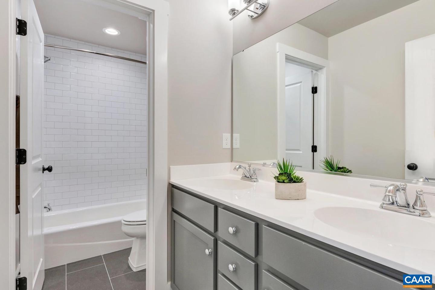 33 FOWLER ST #B, CHARLOTTESVILLE, Virginia 22901, 4 Bedrooms Bedrooms, ,2 BathroomsBathrooms,Residential,For sale,33 FOWLER ST #B,663712 MLS # 663712