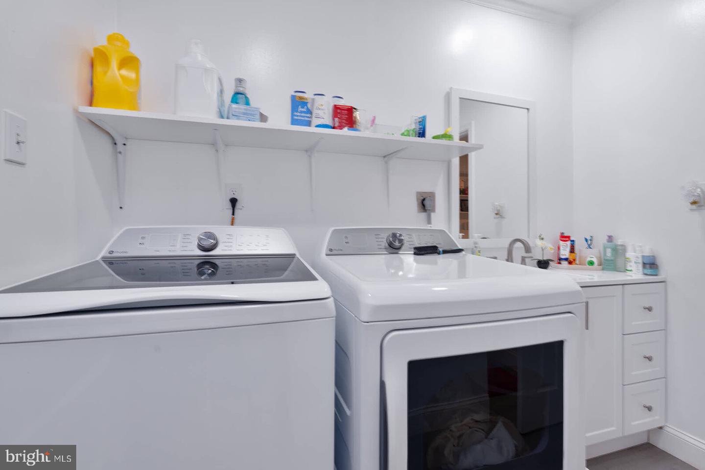 9444 LAFAYETTE AVE, MANASSAS, Virginia 20109, 5 Bedrooms Bedrooms, ,3 BathroomsBathrooms,Residential,For sale,9444 LAFAYETTE AVE,VAPW2092190 MLS # VAPW2092190