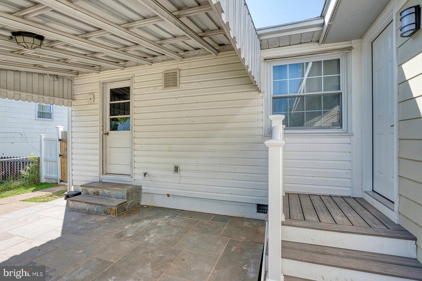 9444 LAFAYETTE AVE, MANASSAS, Virginia 20109, 5 Bedrooms Bedrooms, ,3 BathroomsBathrooms,Residential,For sale,9444 LAFAYETTE AVE,VAPW2092190 MLS # VAPW2092190