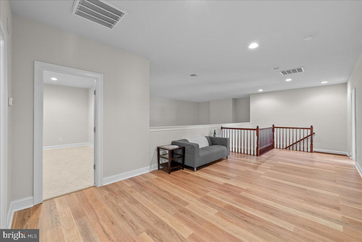 24925 PEARMAIN CT, ALDIE, Virginia 20105, 5 Bedrooms Bedrooms, ,4 BathroomsBathrooms,Residential,For sale,24925 PEARMAIN CT,VALO2094444 MLS # VALO2094444