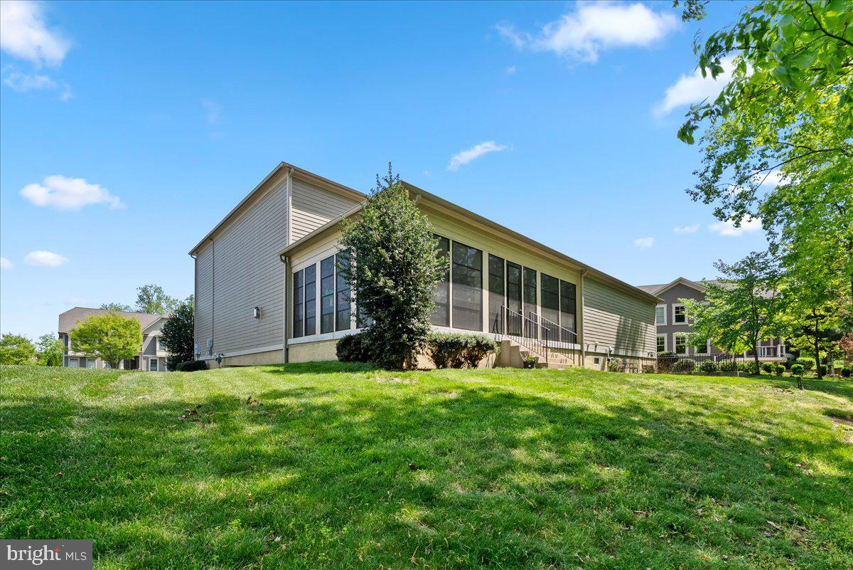 24925 PEARMAIN CT, ALDIE, Virginia 20105, 5 Bedrooms Bedrooms, ,4 BathroomsBathrooms,Residential,For sale,24925 PEARMAIN CT,VALO2094444 MLS # VALO2094444