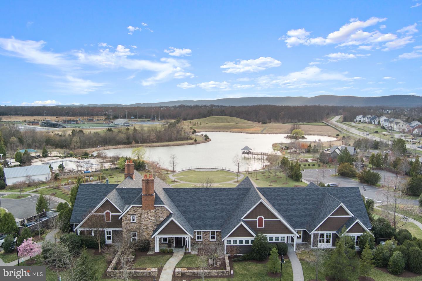 24925 PEARMAIN CT, ALDIE, Virginia 20105, 5 Bedrooms Bedrooms, ,4 BathroomsBathrooms,Residential,For sale,24925 PEARMAIN CT,VALO2094444 MLS # VALO2094444