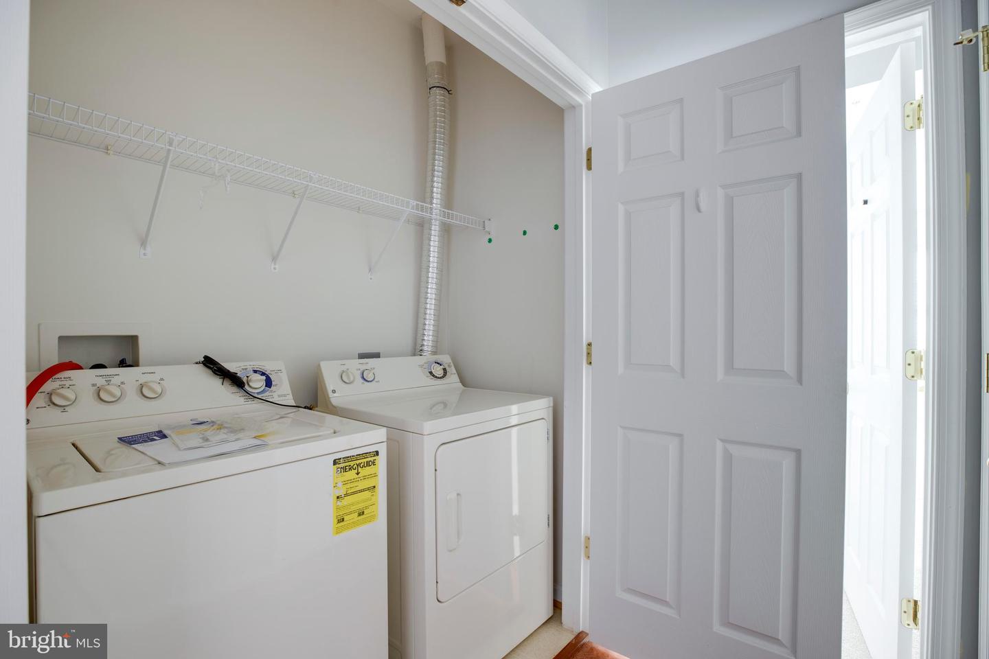 20804 NOBLE TER #208, STERLING, Virginia 20165, 2 Bedrooms Bedrooms, ,2 BathroomsBathrooms,Residential,For sale,20804 NOBLE TER #208,VALO2094644 MLS # VALO2094644