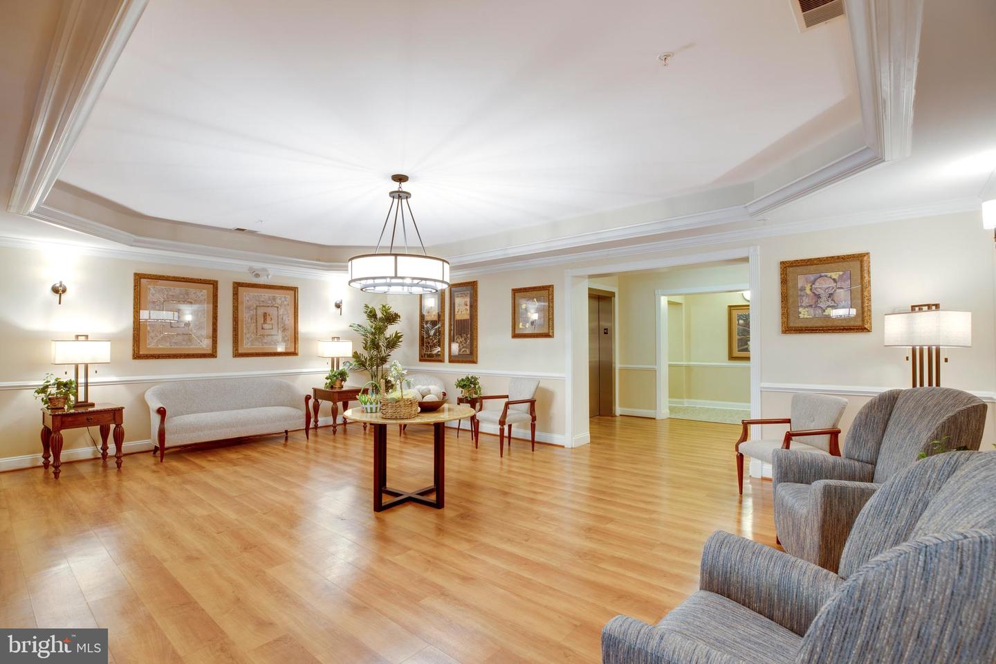20804 NOBLE TER #208, STERLING, Virginia 20165, 2 Bedrooms Bedrooms, ,2 BathroomsBathrooms,Residential,For sale,20804 NOBLE TER #208,VALO2094644 MLS # VALO2094644