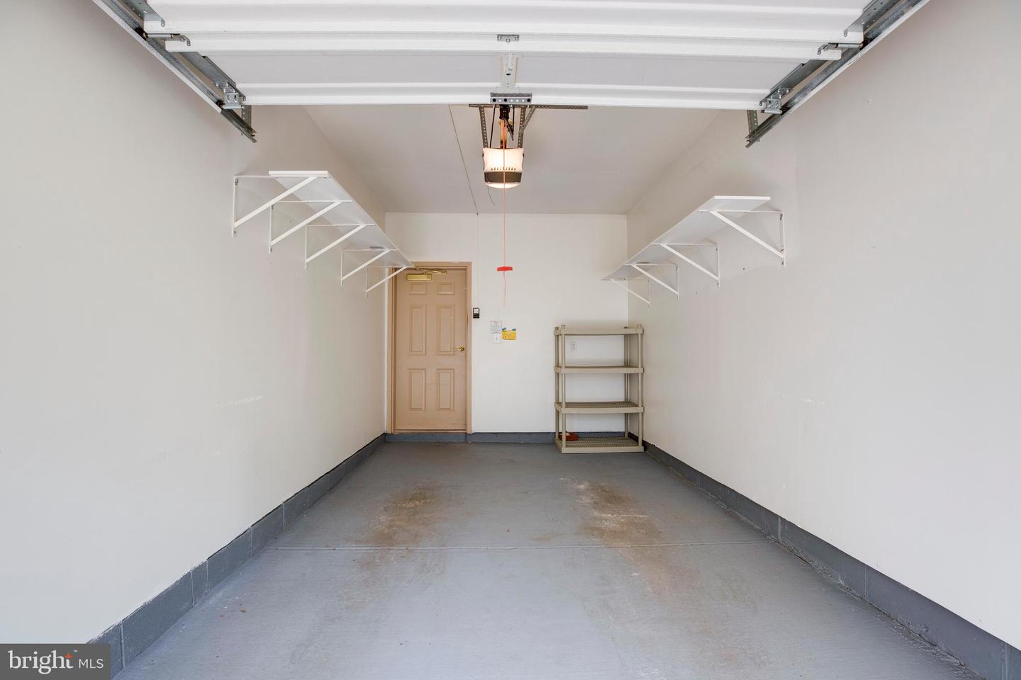 20804 NOBLE TER #208, STERLING, Virginia 20165, 2 Bedrooms Bedrooms, ,2 BathroomsBathrooms,Residential,For sale,20804 NOBLE TER #208,VALO2094644 MLS # VALO2094644