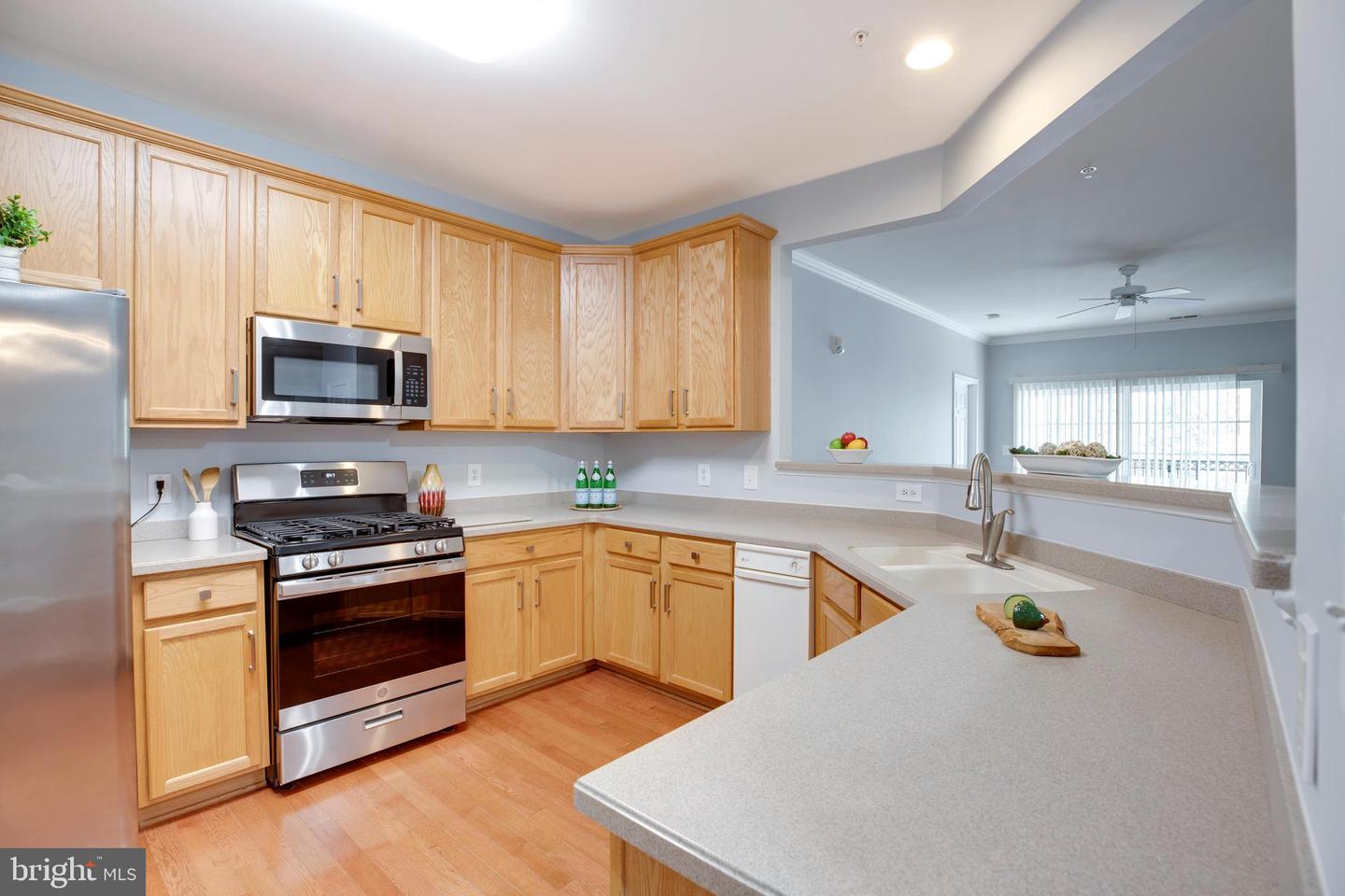 20804 NOBLE TER #208, STERLING, Virginia 20165, 2 Bedrooms Bedrooms, ,2 BathroomsBathrooms,Residential,For sale,20804 NOBLE TER #208,VALO2094644 MLS # VALO2094644