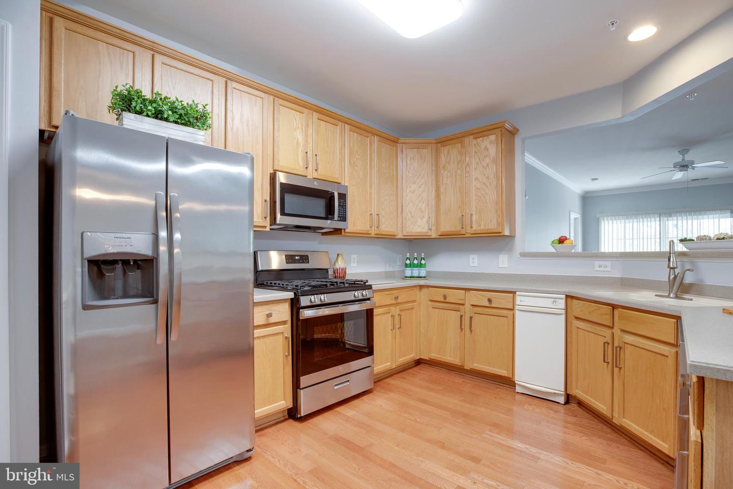 20804 NOBLE TER #208, STERLING, Virginia 20165, 2 Bedrooms Bedrooms, ,2 BathroomsBathrooms,Residential,For sale,20804 NOBLE TER #208,VALO2094644 MLS # VALO2094644