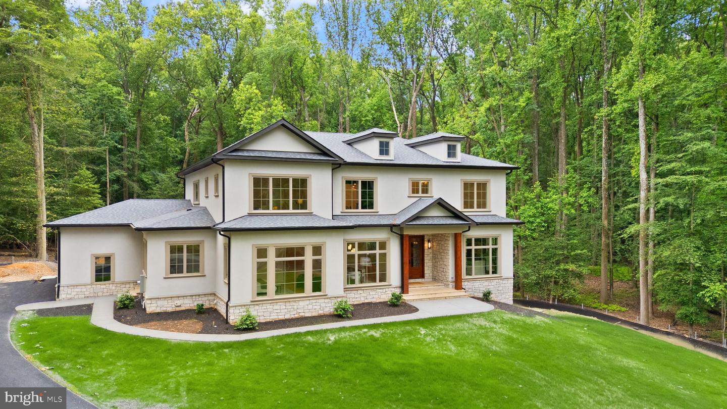 11121 ELMVIEW PL, GREAT FALLS, Virginia 22066, 6 Bedrooms Bedrooms, ,6 BathroomsBathrooms,Residential,For sale,11121 ELMVIEW PL,VAFX2236544 MLS # VAFX2236544