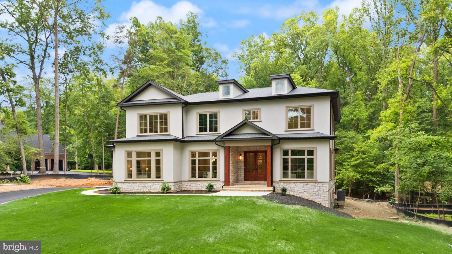 11121 ELMVIEW PL, GREAT FALLS, Virginia 22066, 6 Bedrooms Bedrooms, ,6 BathroomsBathrooms,Residential,For sale,11121 ELMVIEW PL,VAFX2236544 MLS # VAFX2236544