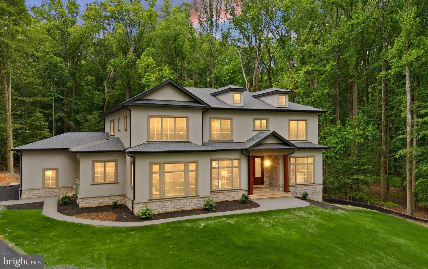 11121 ELMVIEW PL, GREAT FALLS, Virginia 22066, 6 Bedrooms Bedrooms, ,6 BathroomsBathrooms,Residential,For sale,11121 ELMVIEW PL,VAFX2236544 MLS # VAFX2236544
