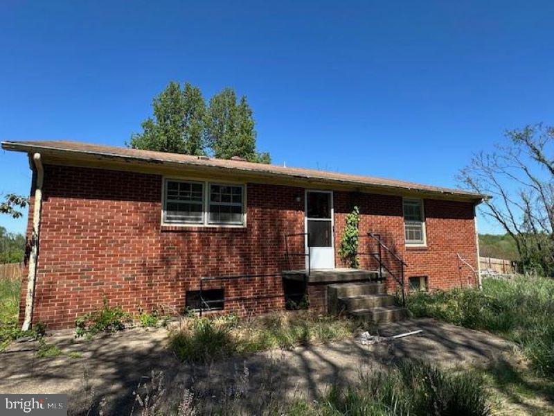 10035 CONDE RD, MARSHALL, Virginia 20115, 3 Bedrooms Bedrooms, ,1 BathroomBathrooms,Residential,For sale,10035 CONDE RD,VAFQ2016400 MLS # VAFQ2016400
