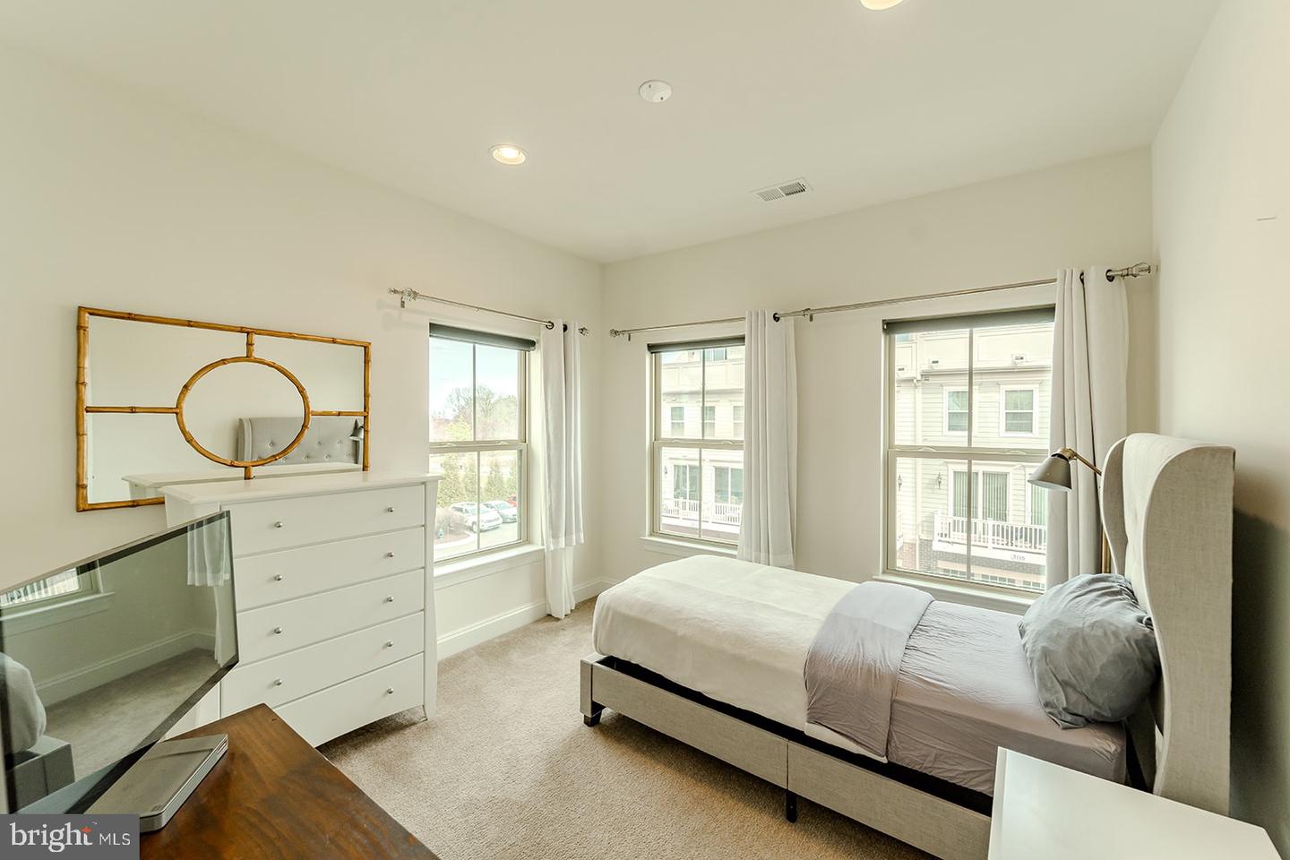 3110 CITYSCAPE DR NE, WASHINGTON, District Of Columbia 20018, 4 Bedrooms Bedrooms, ,4 BathroomsBathrooms,Residential,For sale,3110 CITYSCAPE DR NE,DCDC2197668 MLS # DCDC2197668
