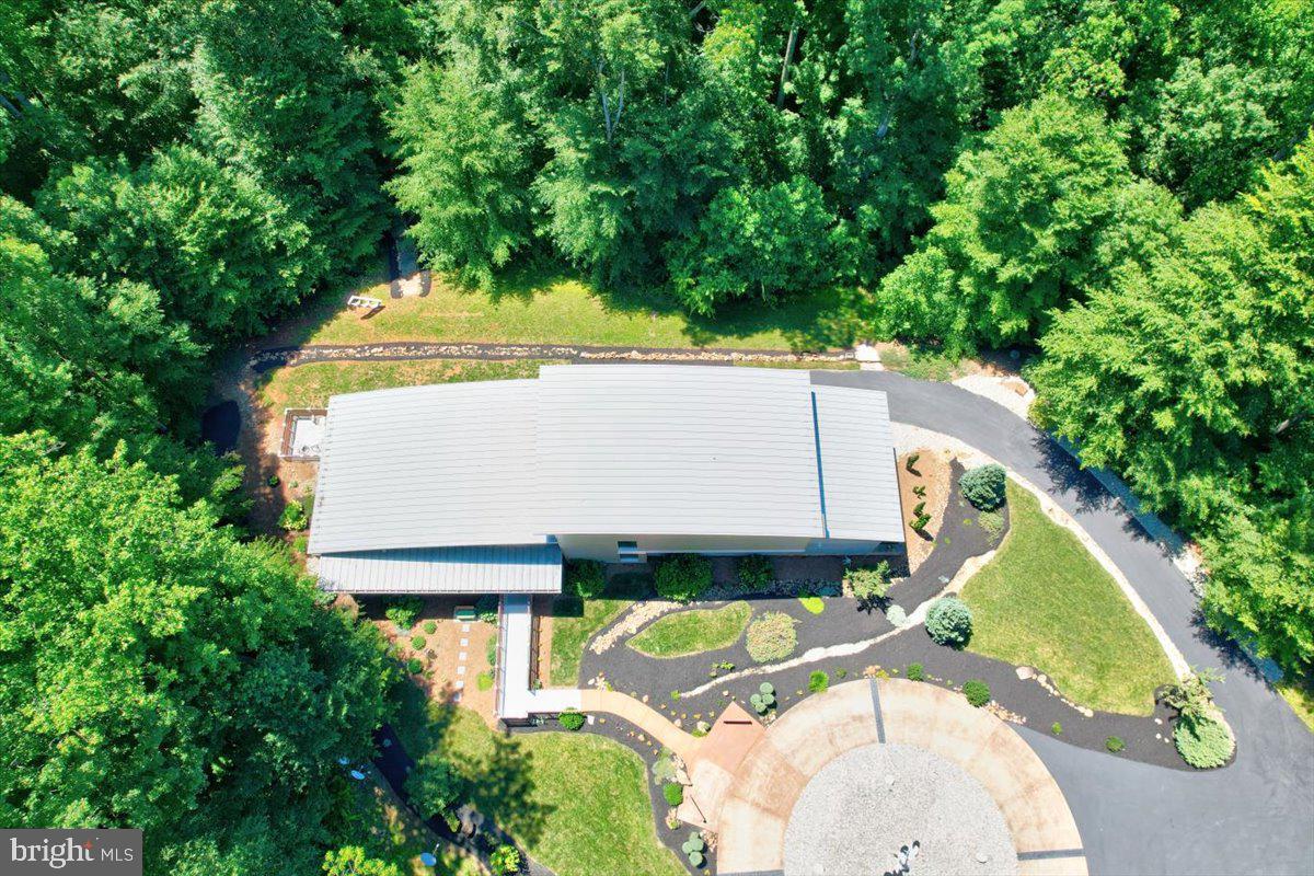5553 BEVERLEYS MILL RD, BROAD RUN, Virginia 20137, 4 Bedrooms Bedrooms, ,3 BathroomsBathrooms,Residential,For sale,5553 BEVERLEYS MILL RD,VAFQ2016334 MLS # VAFQ2016334