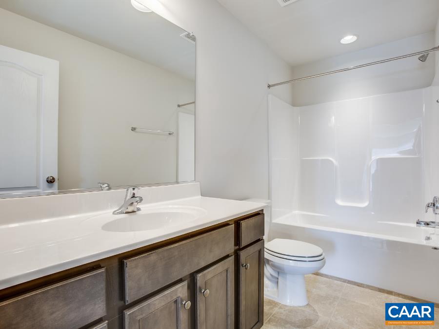 56 SWEETVIEW CT, STUARTS DRAFT, Virginia 24477, 3 Bedrooms Bedrooms, ,2 BathroomsBathrooms,Residential,For sale,56 SWEETVIEW CT,663788 MLS # 663788