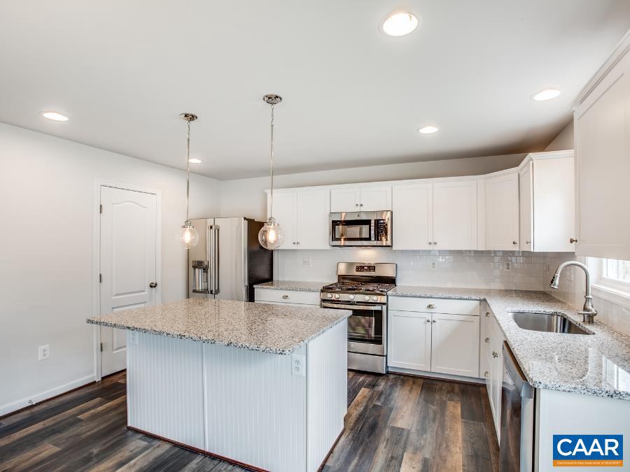 56 SWEETVIEW CT, STUARTS DRAFT, Virginia 24477, 3 Bedrooms Bedrooms, ,2 BathroomsBathrooms,Residential,For sale,56 SWEETVIEW CT,663788 MLS # 663788
