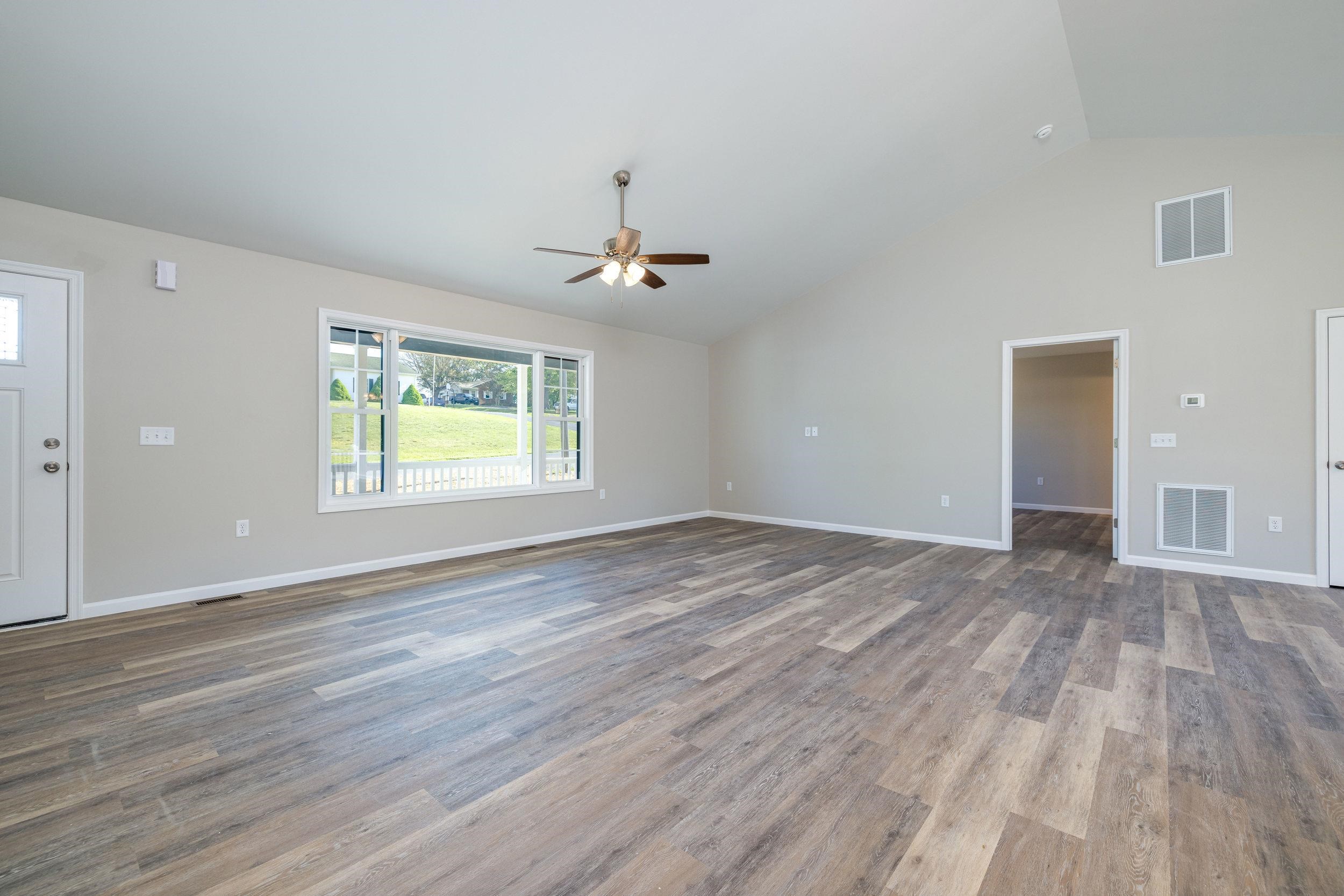 16854 E SUMMIT AVE, ELKTON, Virginia 22827, 3 Bedrooms Bedrooms, ,2 BathroomsBathrooms,Residential,16854 E SUMMIT AVE,660734 MLS # 660734