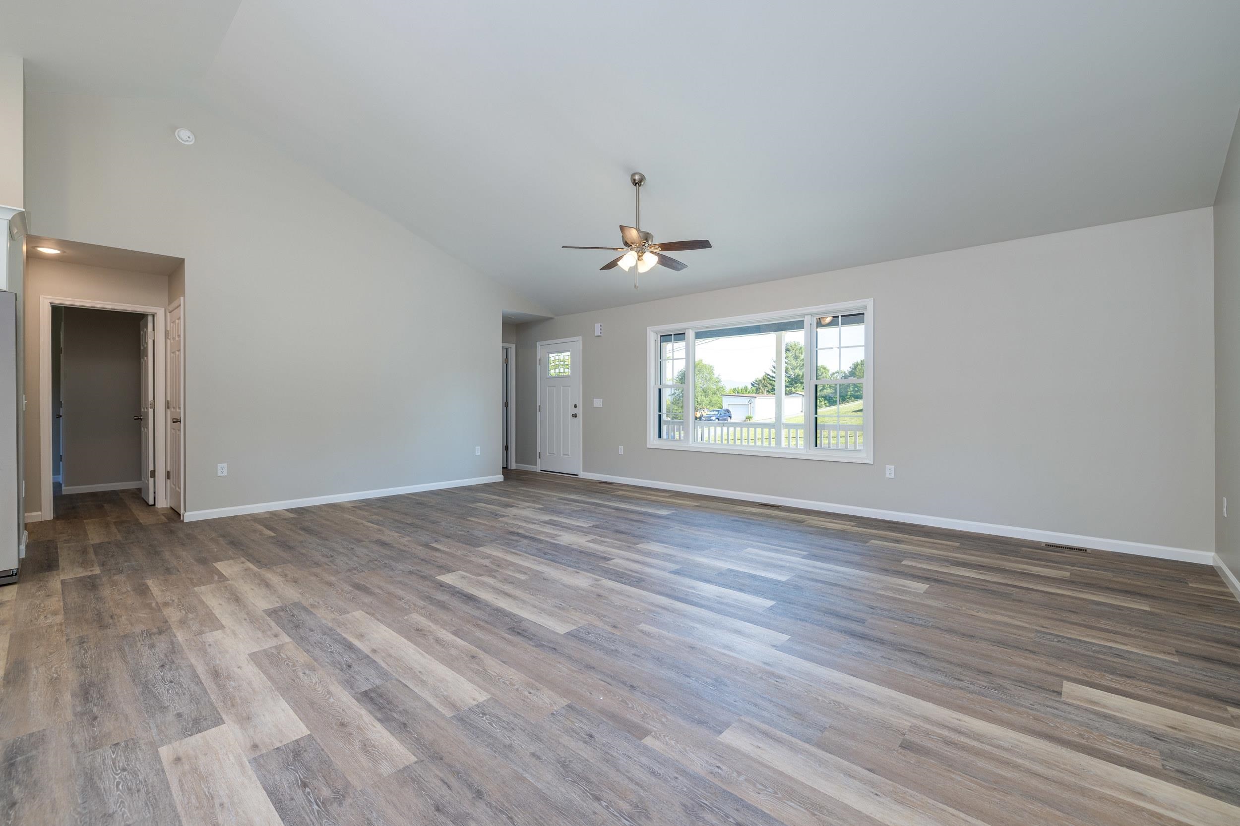 16854 E SUMMIT AVE, ELKTON, Virginia 22827, 3 Bedrooms Bedrooms, ,2 BathroomsBathrooms,Residential,16854 E SUMMIT AVE,660734 MLS # 660734