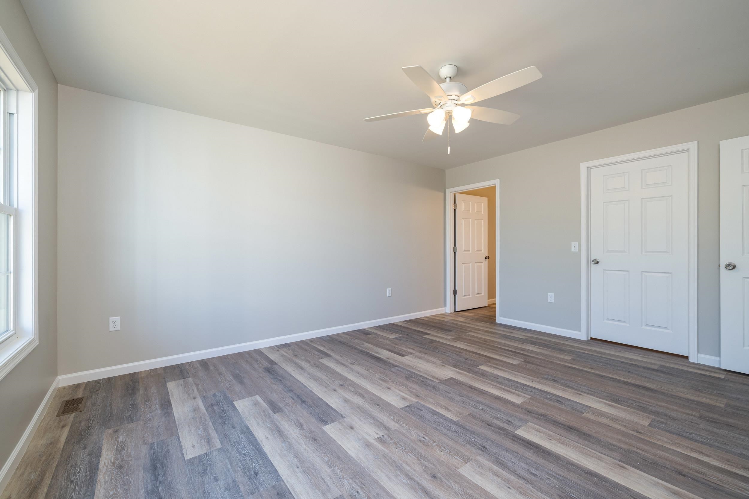 16854 E SUMMIT AVE, ELKTON, Virginia 22827, 3 Bedrooms Bedrooms, ,2 BathroomsBathrooms,Residential,16854 E SUMMIT AVE,660734 MLS # 660734