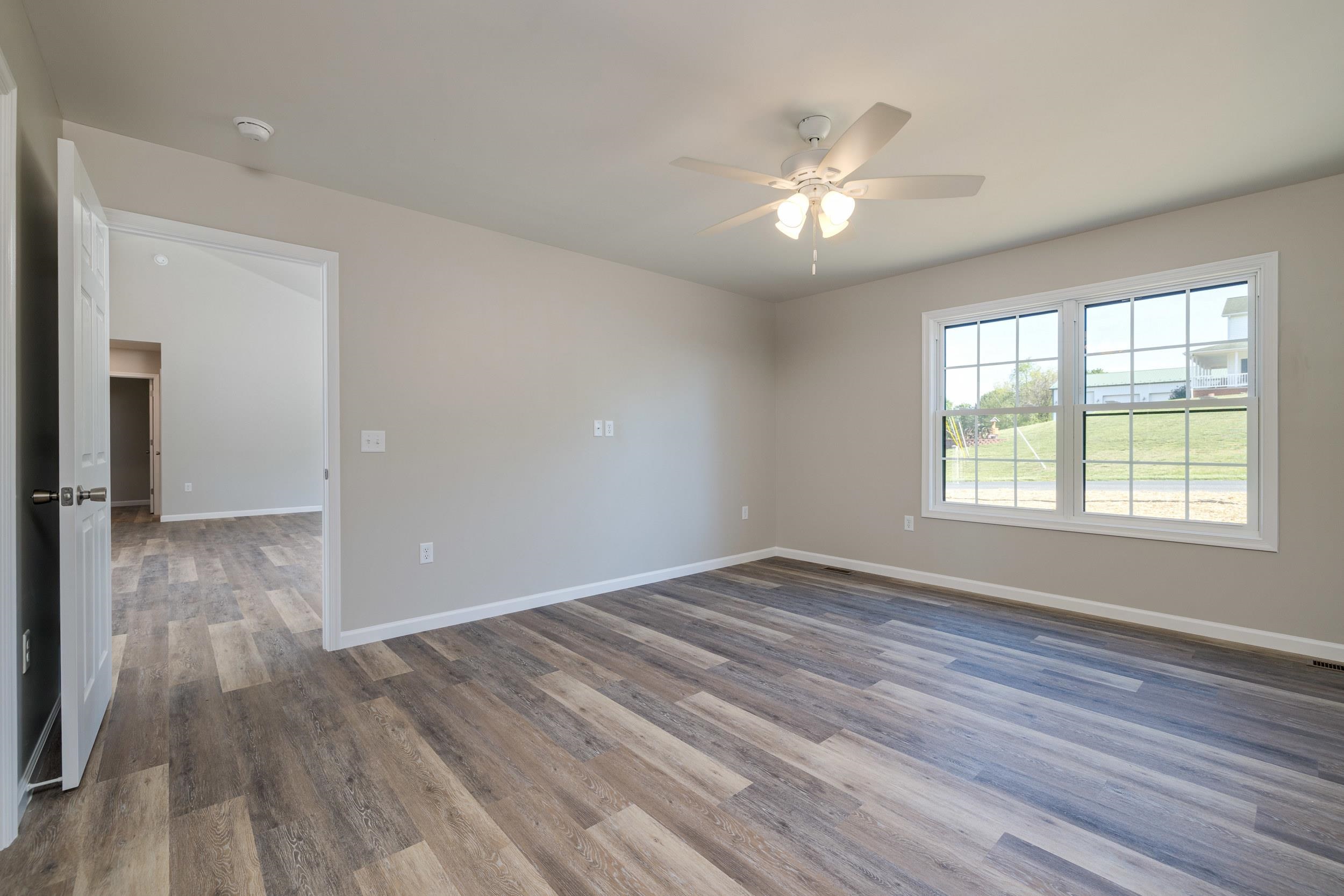 16854 E SUMMIT AVE, ELKTON, Virginia 22827, 3 Bedrooms Bedrooms, ,2 BathroomsBathrooms,Residential,16854 E SUMMIT AVE,660734 MLS # 660734