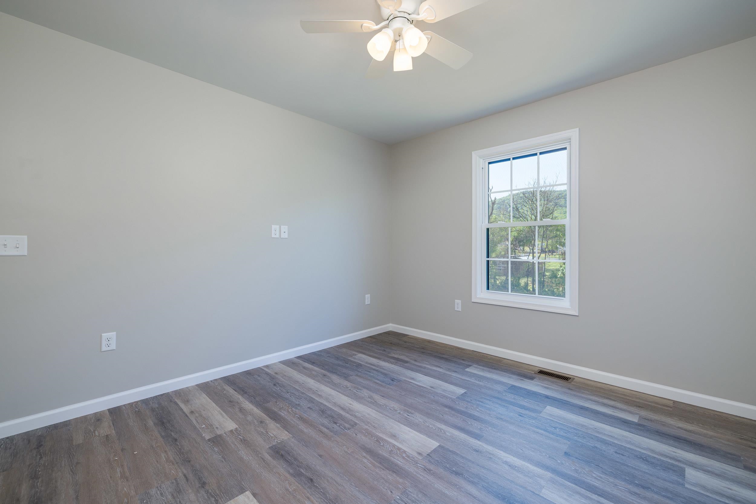 16854 E SUMMIT AVE, ELKTON, Virginia 22827, 3 Bedrooms Bedrooms, ,2 BathroomsBathrooms,Residential,16854 E SUMMIT AVE,660734 MLS # 660734