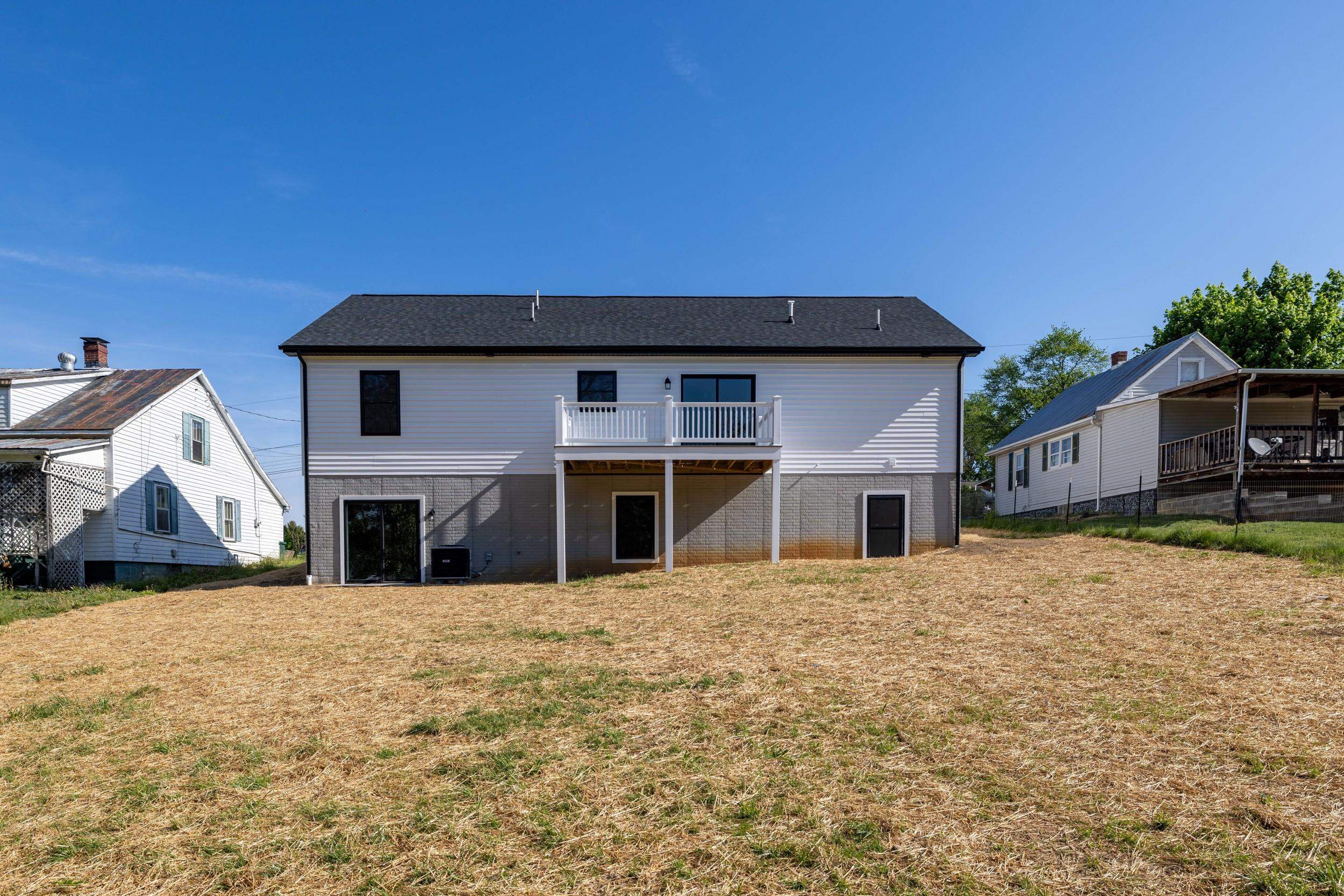 16854 E SUMMIT AVE, ELKTON, Virginia 22827, 3 Bedrooms Bedrooms, ,2 BathroomsBathrooms,Residential,16854 E SUMMIT AVE,660734 MLS # 660734