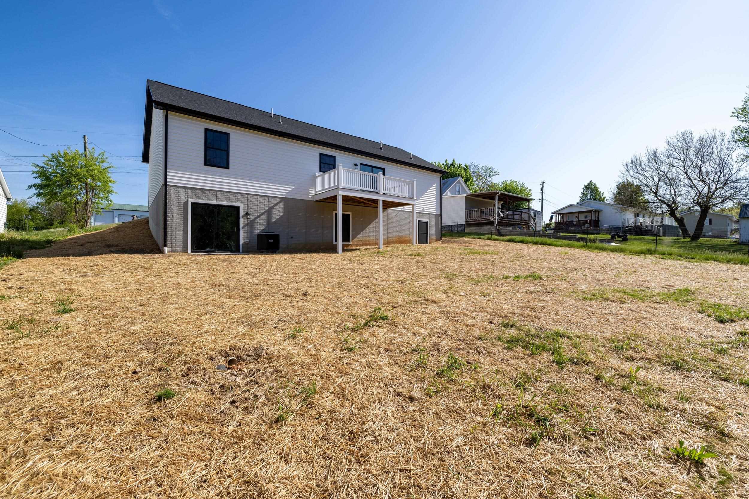16854 E SUMMIT AVE, ELKTON, Virginia 22827, 3 Bedrooms Bedrooms, ,2 BathroomsBathrooms,Residential,16854 E SUMMIT AVE,660734 MLS # 660734