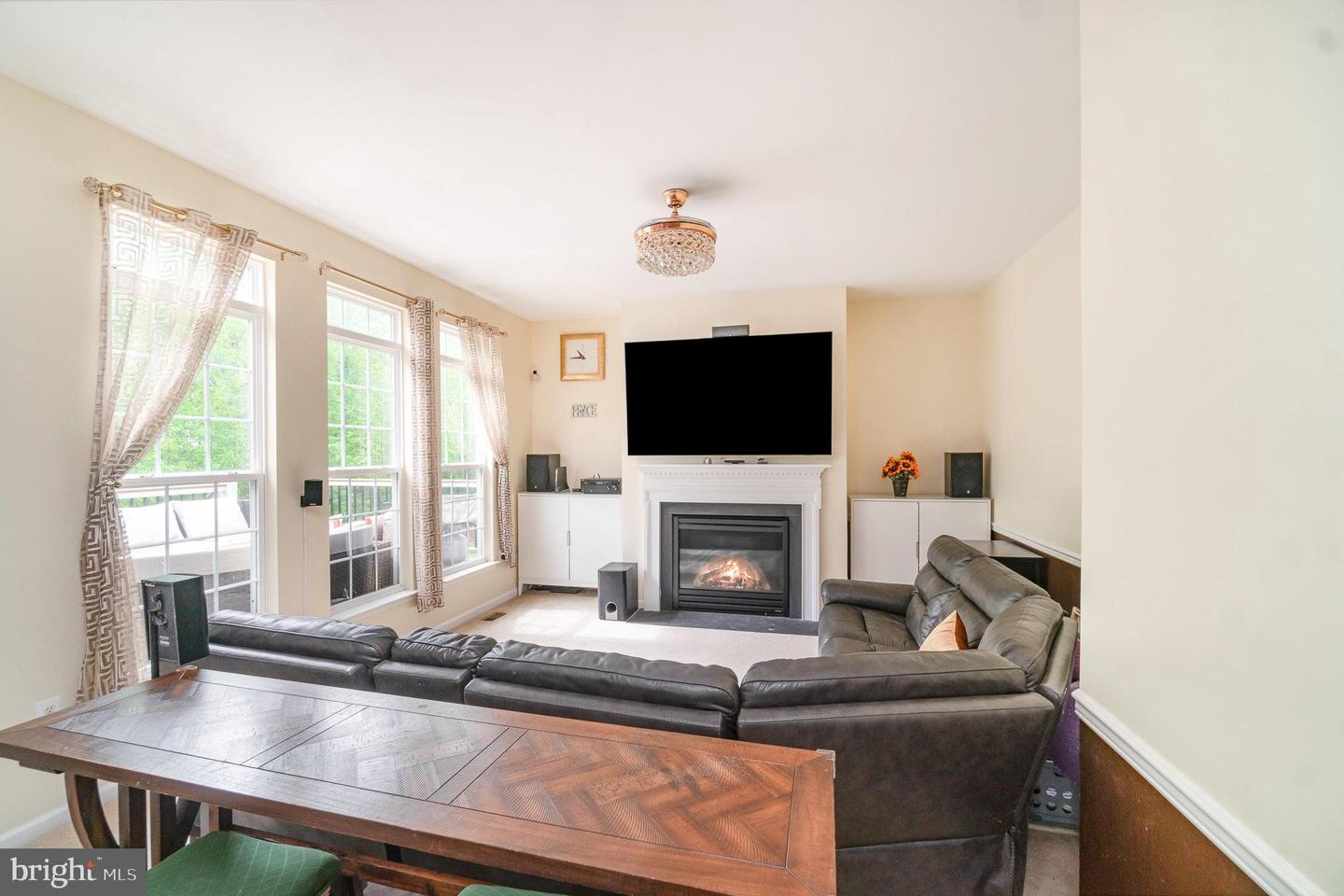 73 ROYAL CRESCENT WAY, FREDERICKSBURG, Virginia 22406, 5 Bedrooms Bedrooms, ,3 BathroomsBathrooms,Residential,For sale,73 ROYAL CRESCENT WAY,VAST2037084 MLS # VAST2037084