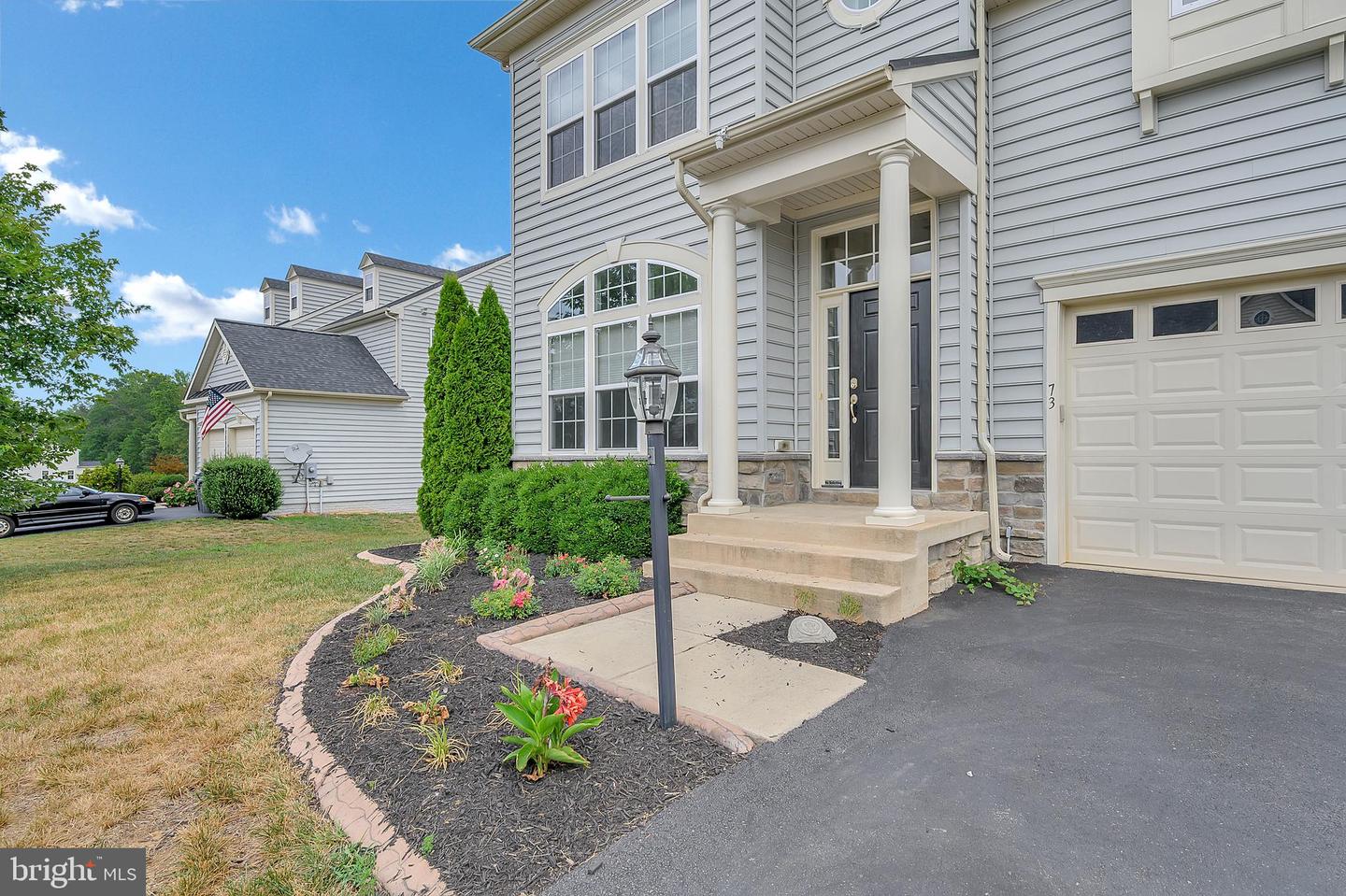 73 ROYAL CRESCENT WAY, FREDERICKSBURG, Virginia 22406, 5 Bedrooms Bedrooms, ,3 BathroomsBathrooms,Residential,For sale,73 ROYAL CRESCENT WAY,VAST2037084 MLS # VAST2037084