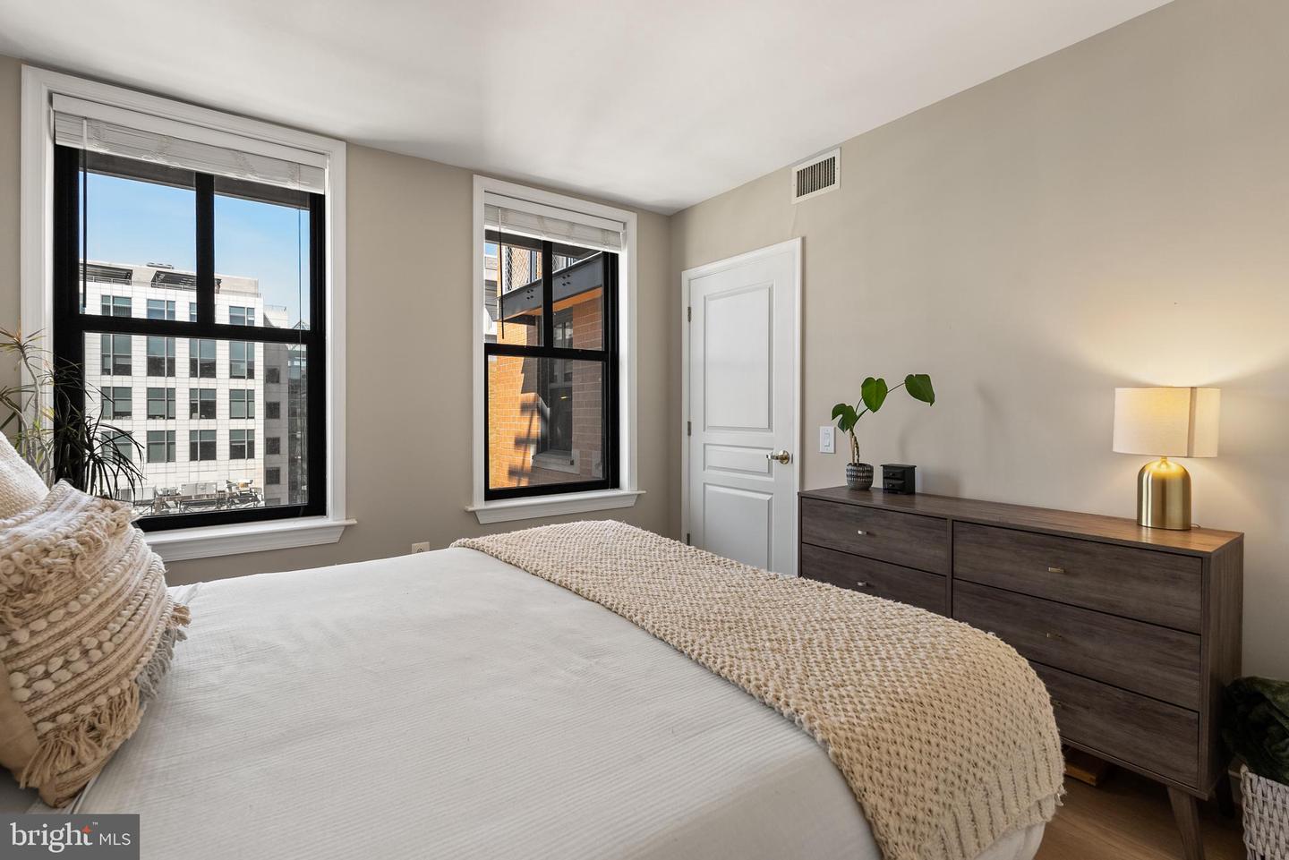 616 E ST NW #1019, WASHINGTON, District Of Columbia 20004, 1 Bedroom Bedrooms, ,1 BathroomBathrooms,Residential,For sale,616 E ST NW #1019,DCDC2195508 MLS # DCDC2195508
