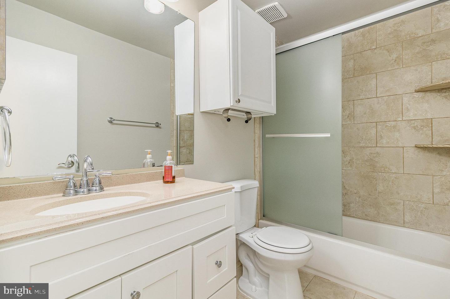 8909 APPLECROSS LN, SPRINGFIELD, Virginia 22153, 4 Bedrooms Bedrooms, ,3 BathroomsBathrooms,Residential,For sale,8909 APPLECROSS LN,VAFX2236278 MLS # VAFX2236278