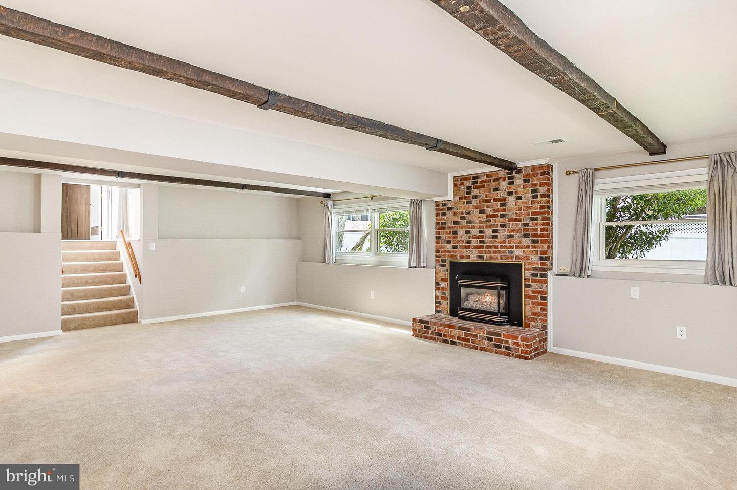 8909 APPLECROSS LN, SPRINGFIELD, Virginia 22153, 4 Bedrooms Bedrooms, ,3 BathroomsBathrooms,Residential,For sale,8909 APPLECROSS LN,VAFX2236278 MLS # VAFX2236278