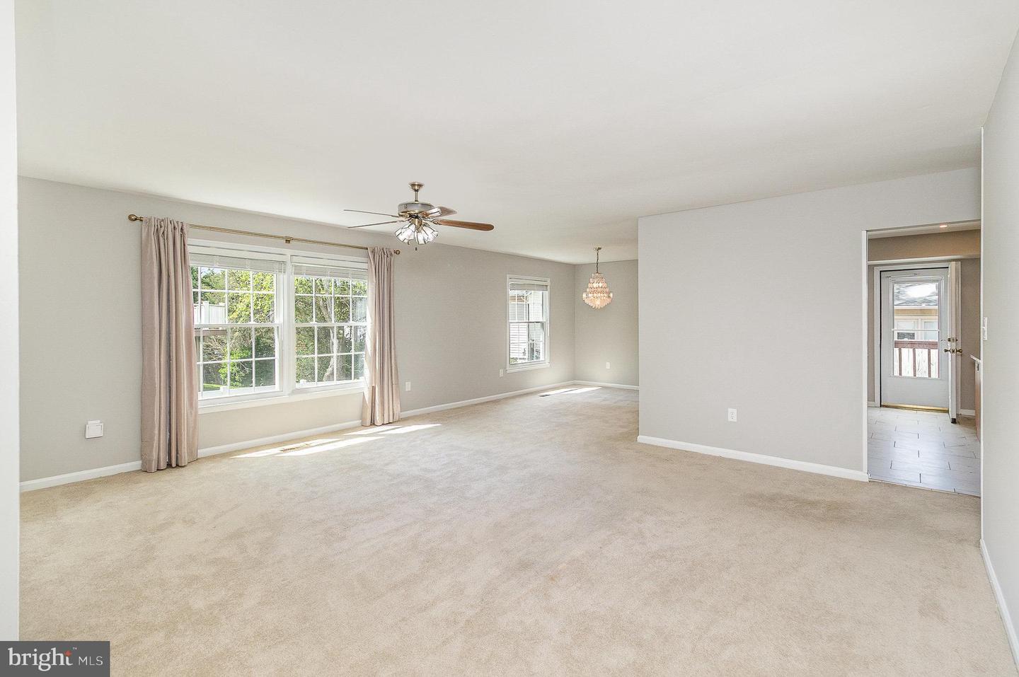 8909 APPLECROSS LN, SPRINGFIELD, Virginia 22153, 4 Bedrooms Bedrooms, ,3 BathroomsBathrooms,Residential,For sale,8909 APPLECROSS LN,VAFX2236278 MLS # VAFX2236278